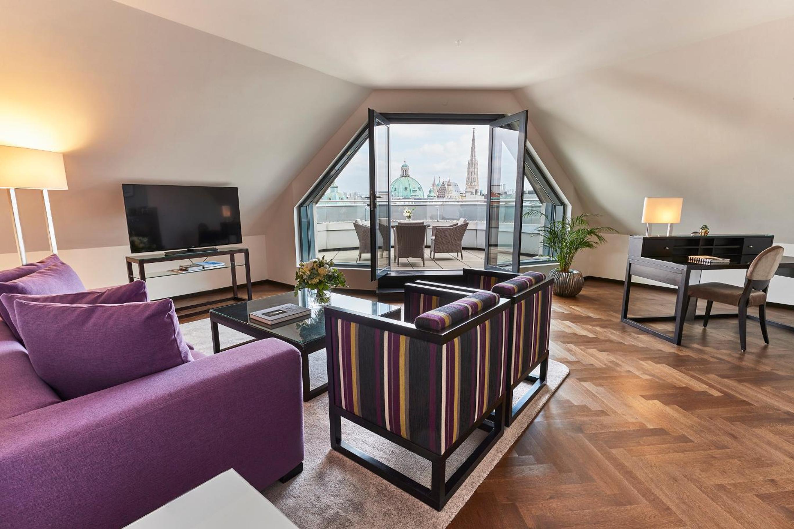 Suite with Terrace photo 1
