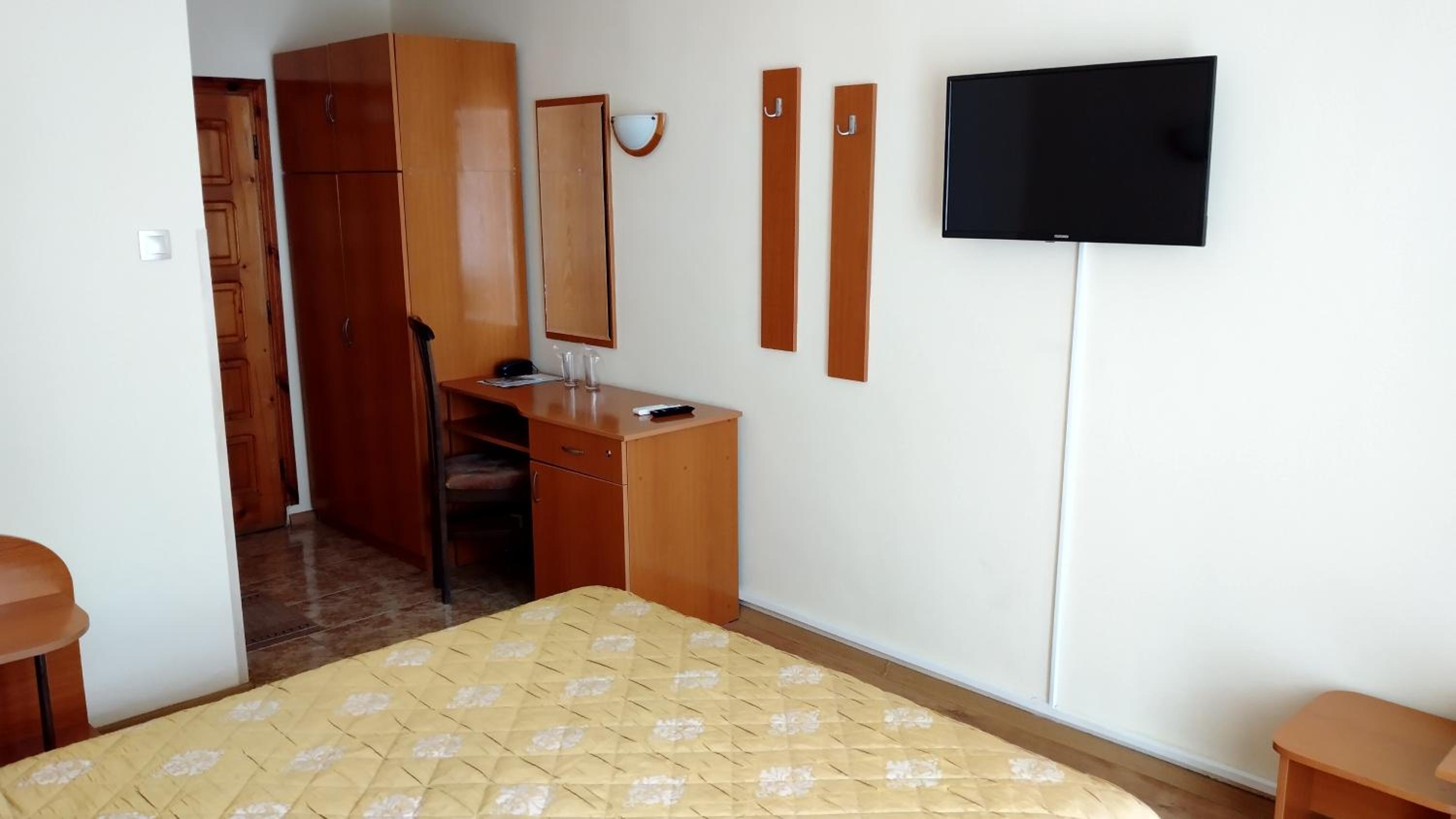 Deluxe Double Room with Balcony photo 2