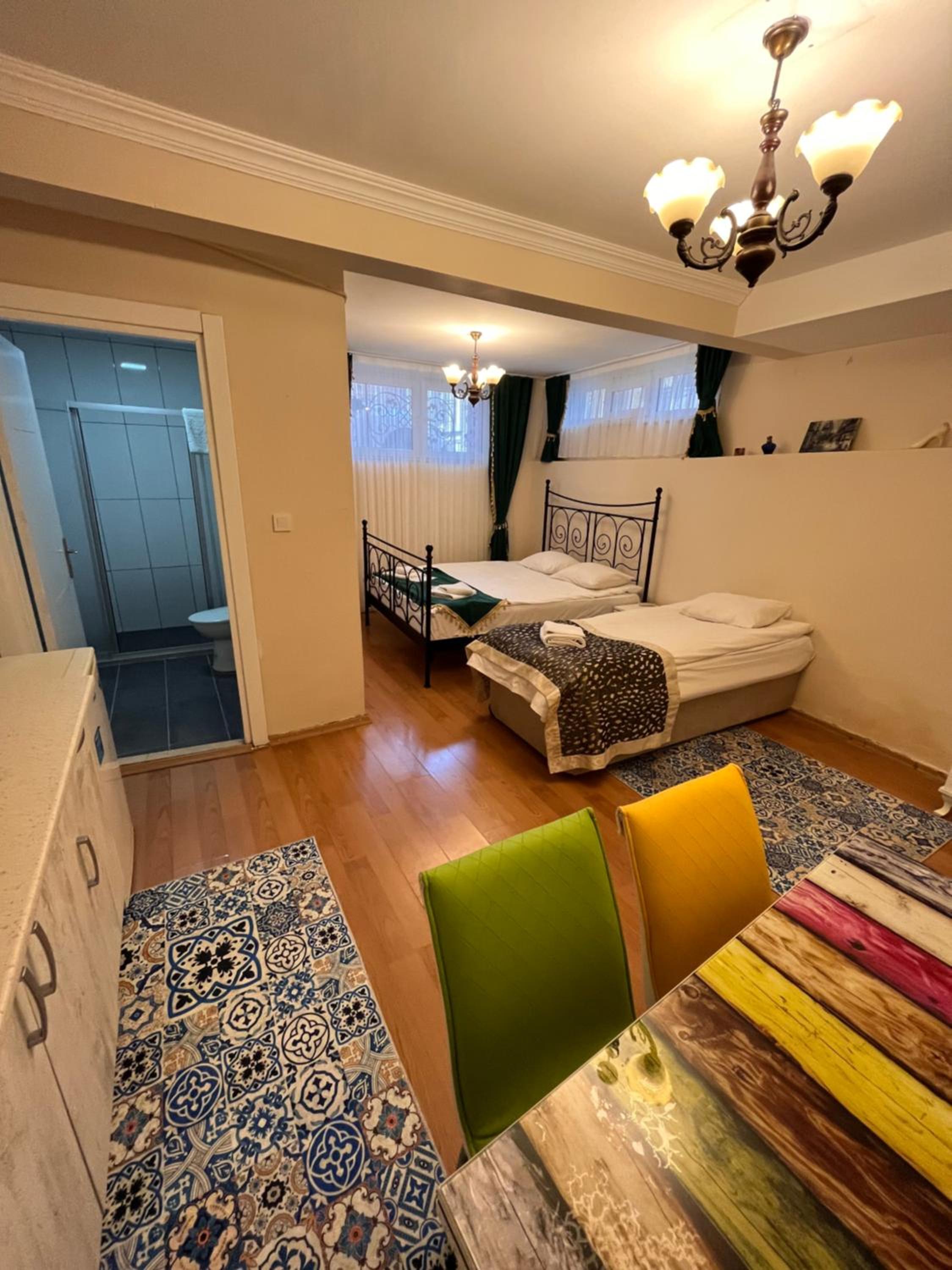 Economy Triple Room- Basement photo 2