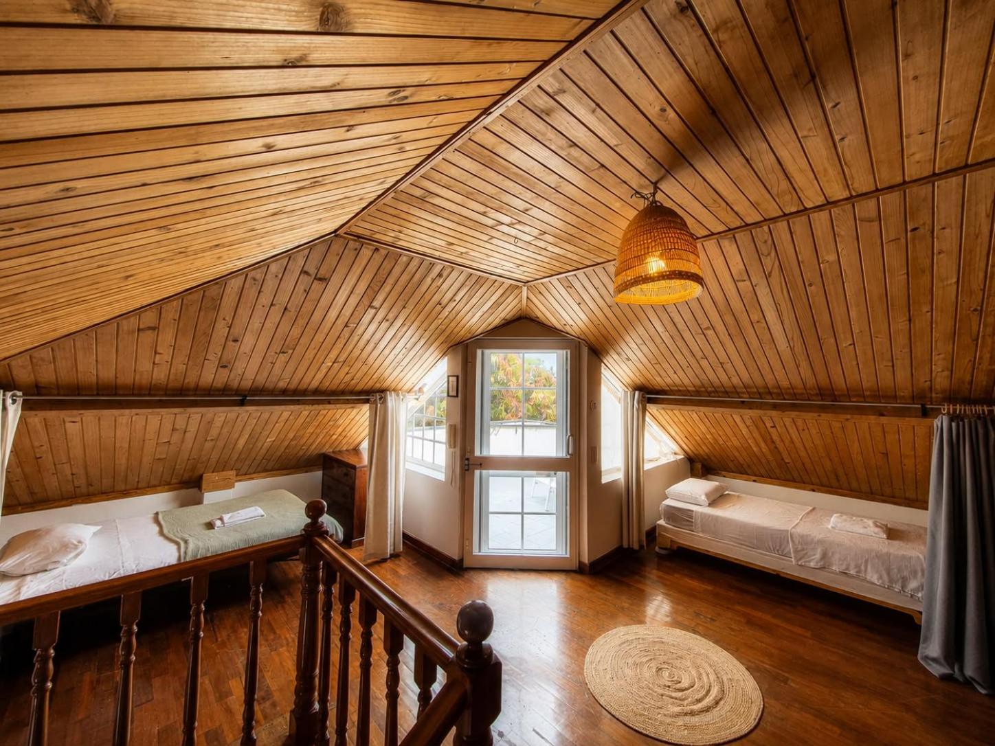 Bed in 4-Bed Mixed Dormitory Room photo 1
