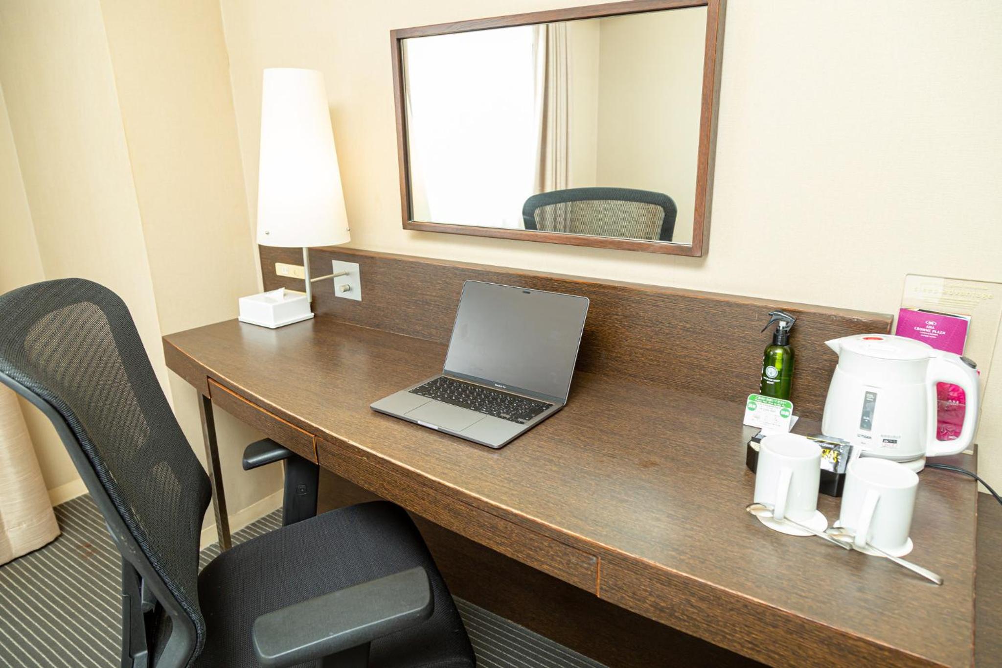 Premium Twin Room - Photo 5