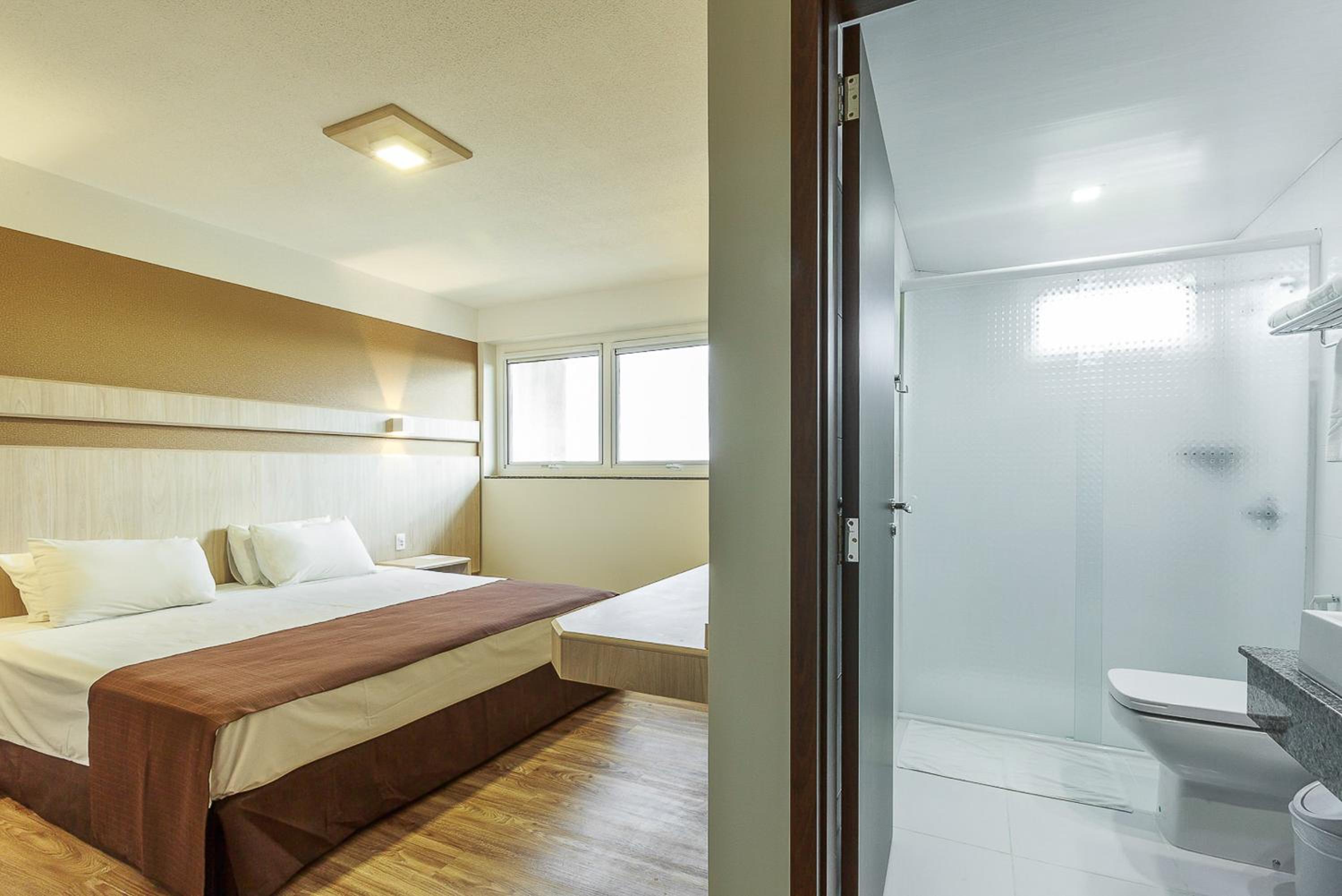 Suite - Photo 4