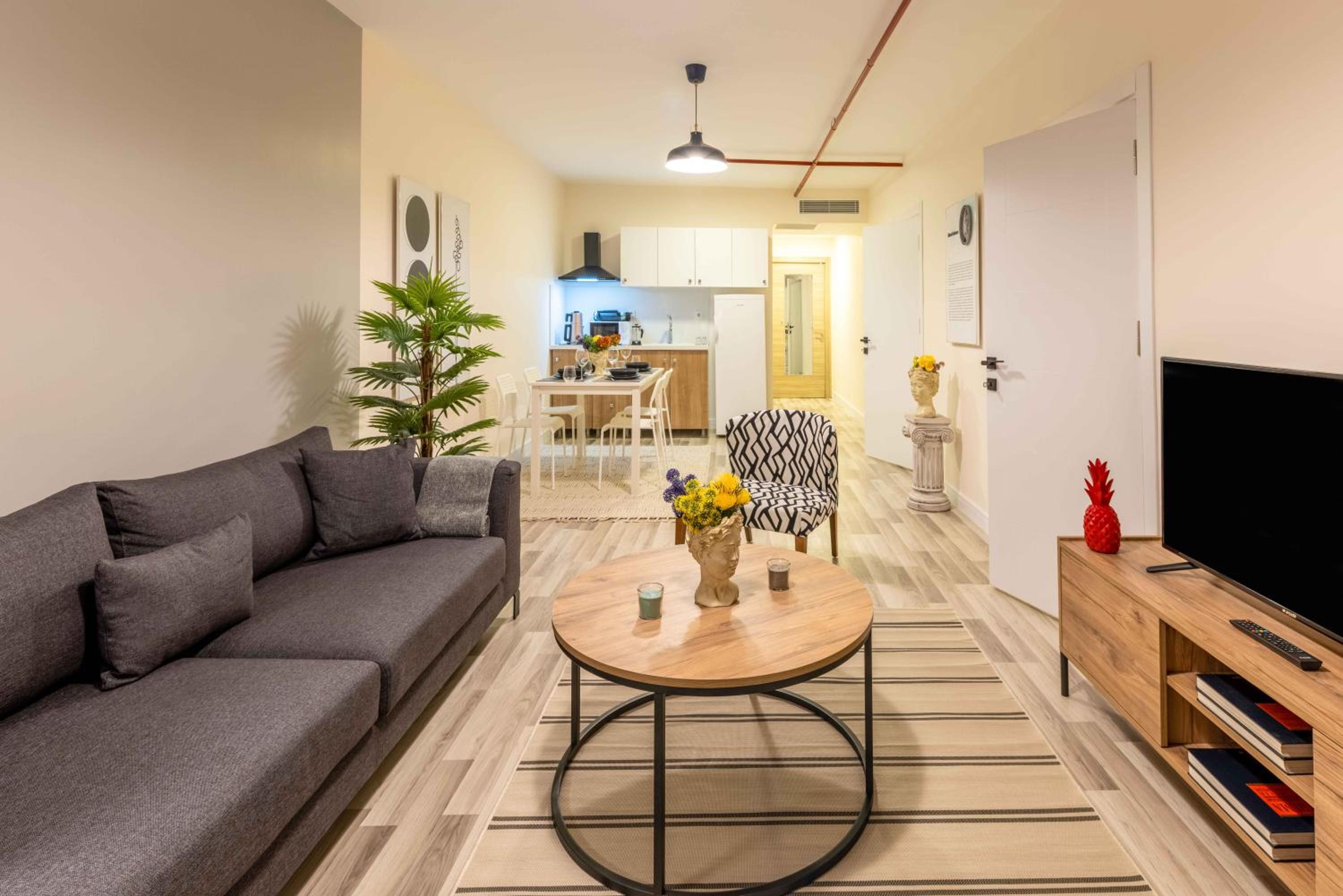 Three-Bedroom Apartment photo 1