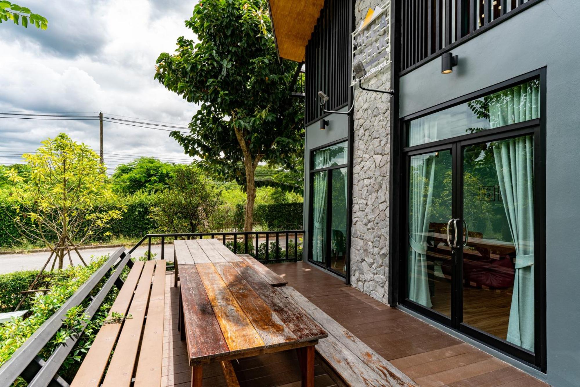 Villa with Private Pool - Photo 9