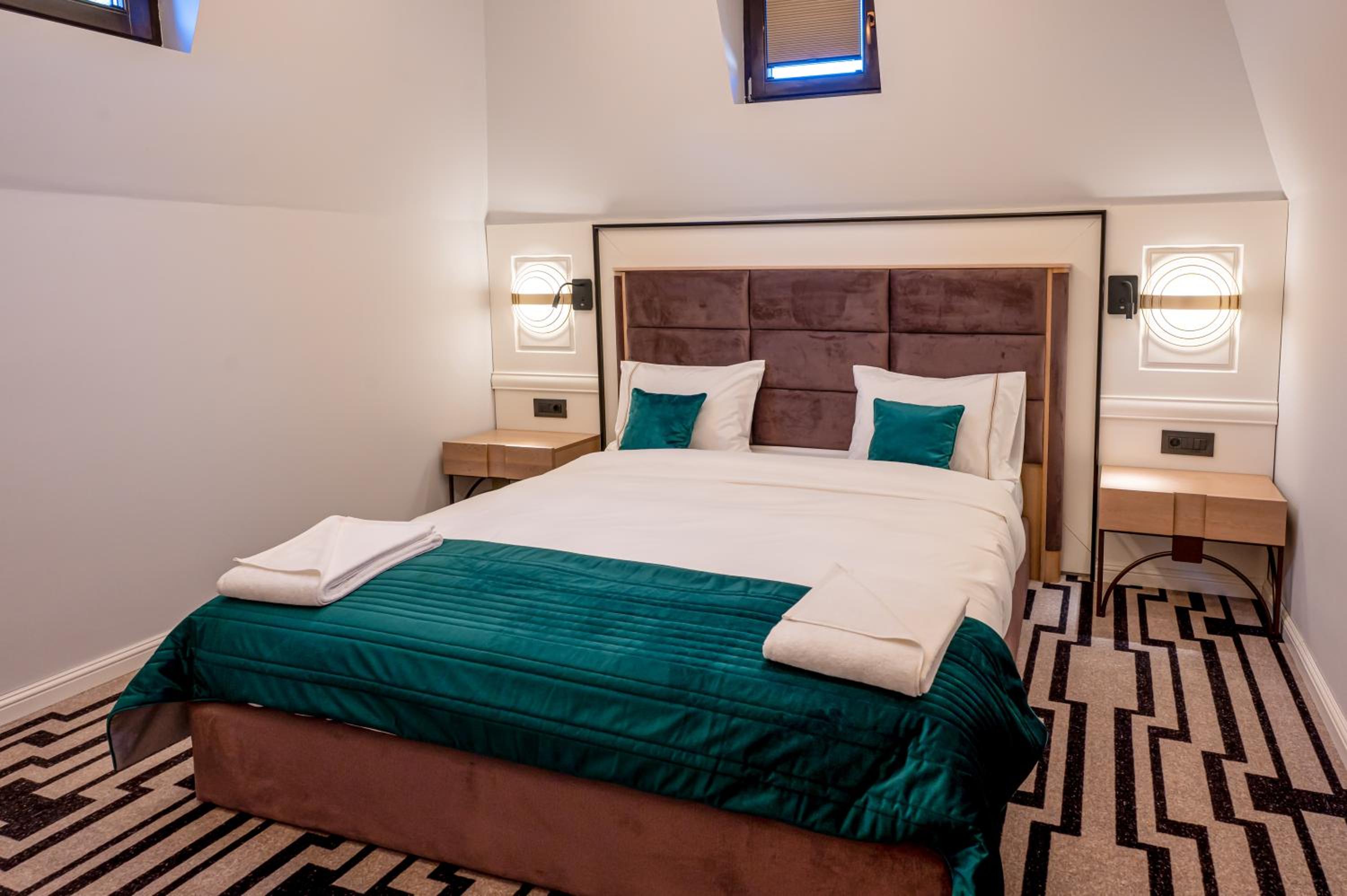 Queen Room - Photo 7