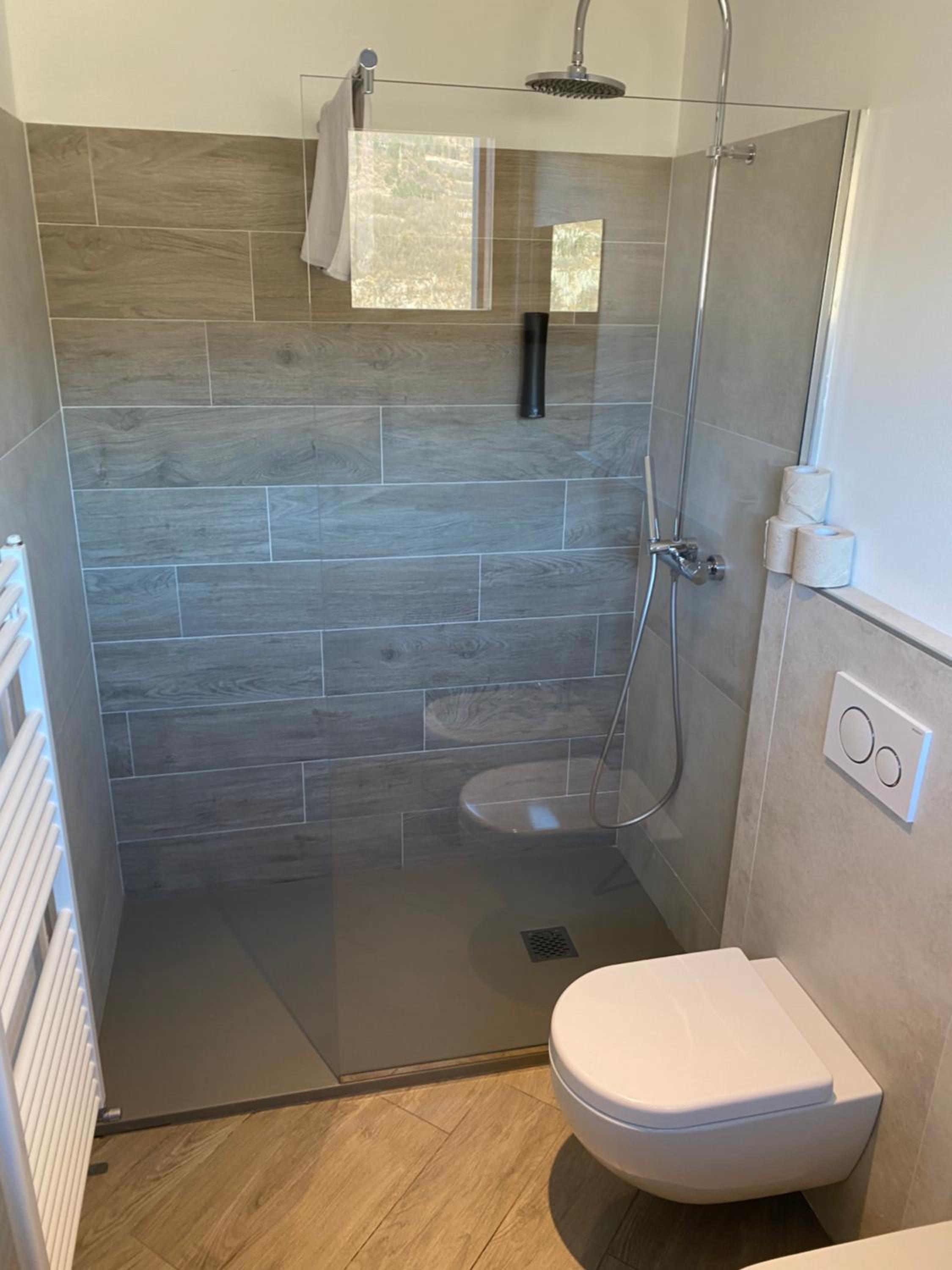 Quadruple Room - Photo 8