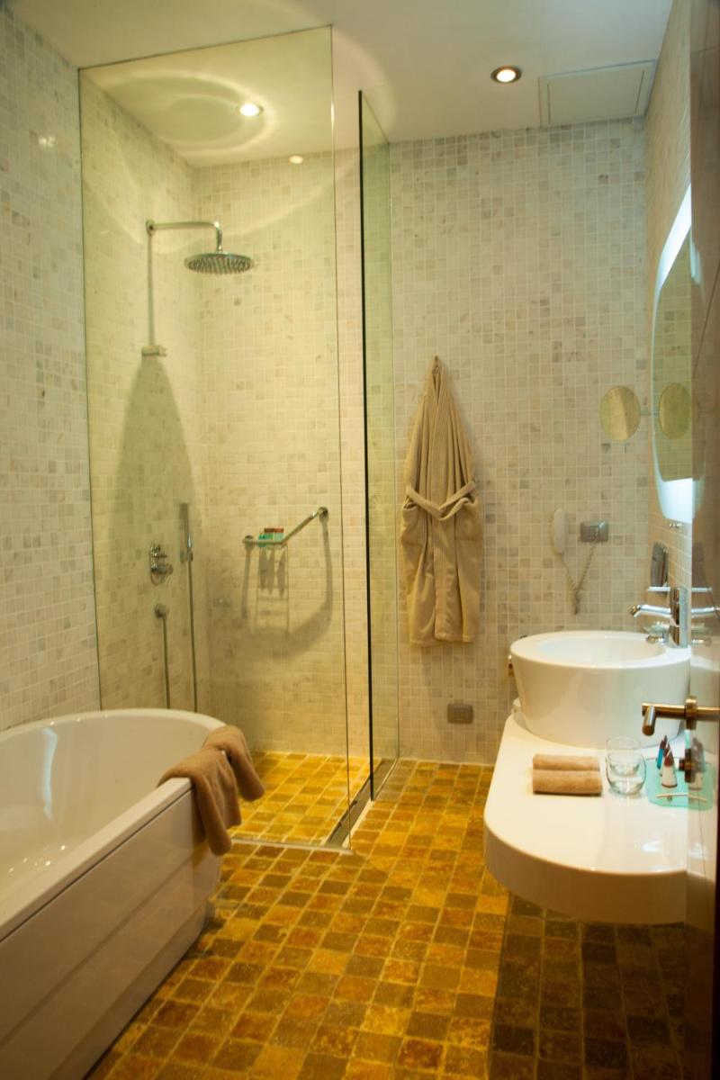 Deluxe Double Room with Sea View photo 2