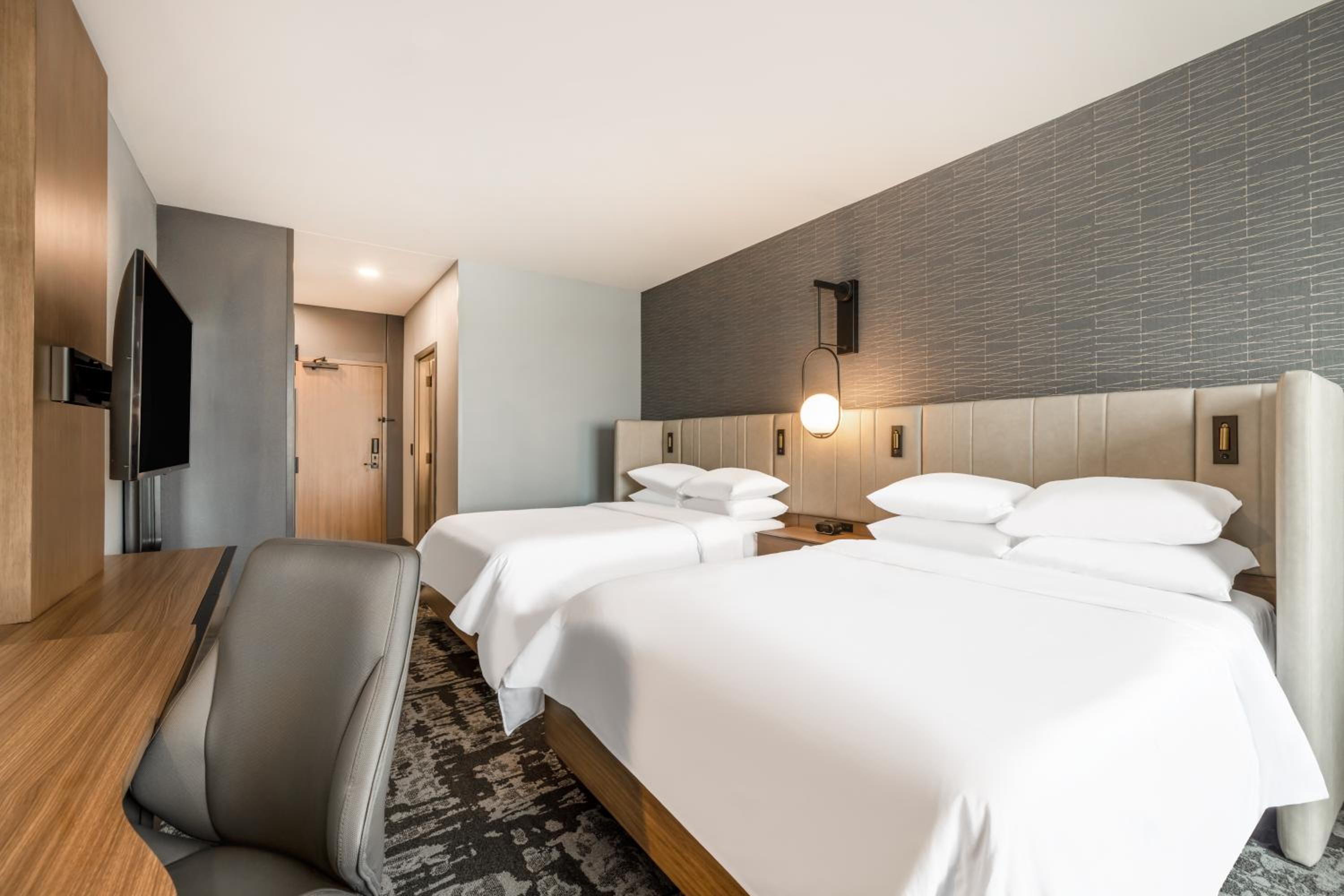 Location Room with Two Beds - Non-Smoking