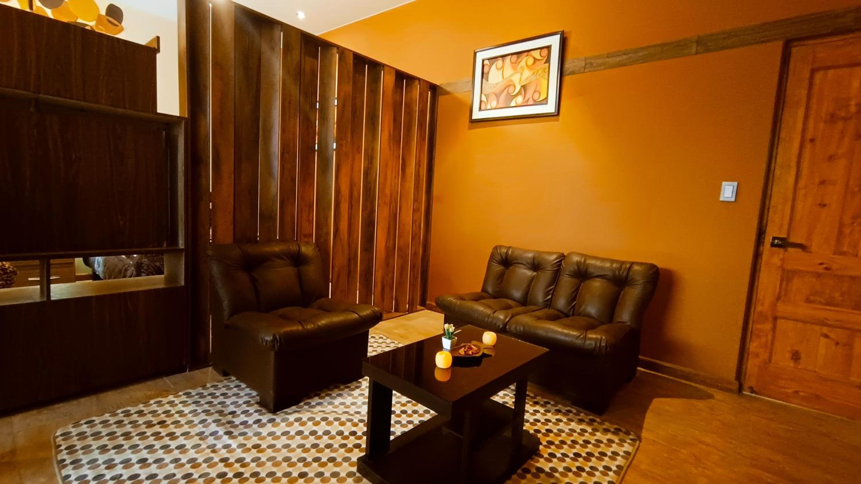 Deluxe Queen Room with Two Queen Beds photo 2