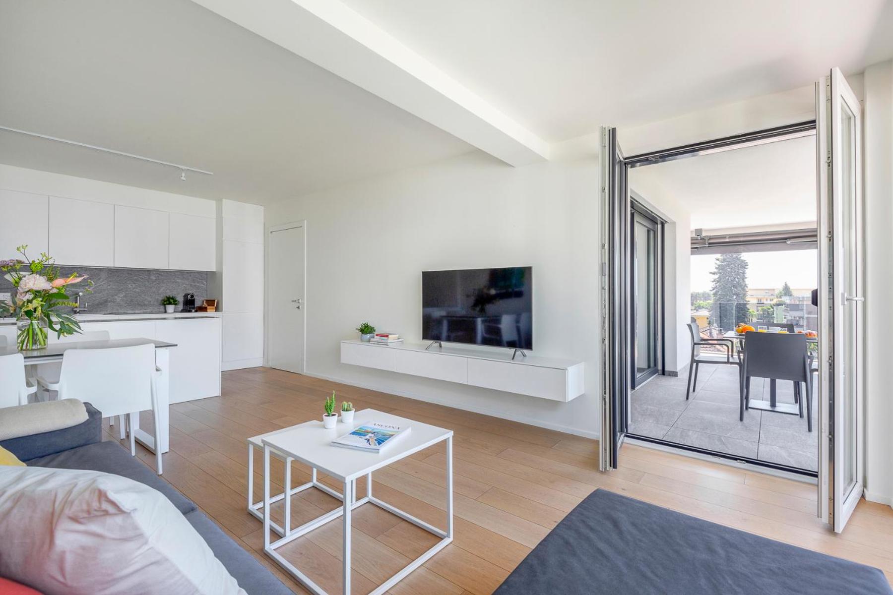 Apartment with Terrace photo 2