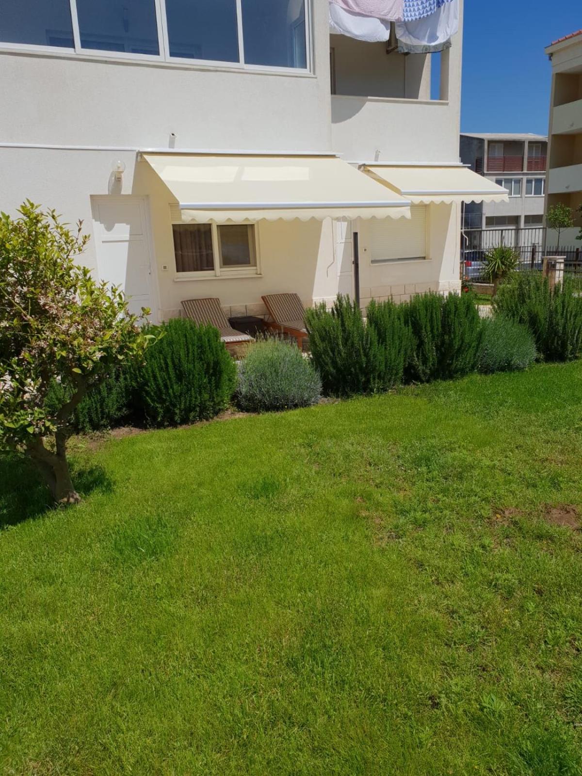 Two-Bedroom Apartment - Photo 2