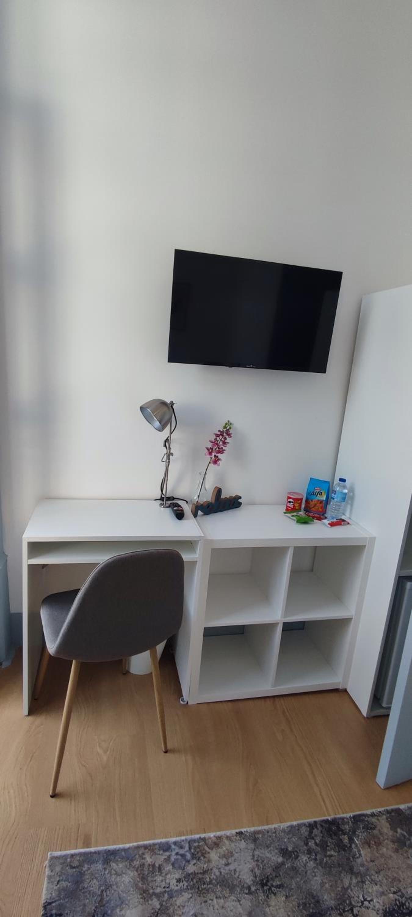 Double Room with Private External Bathroom - Photo 28