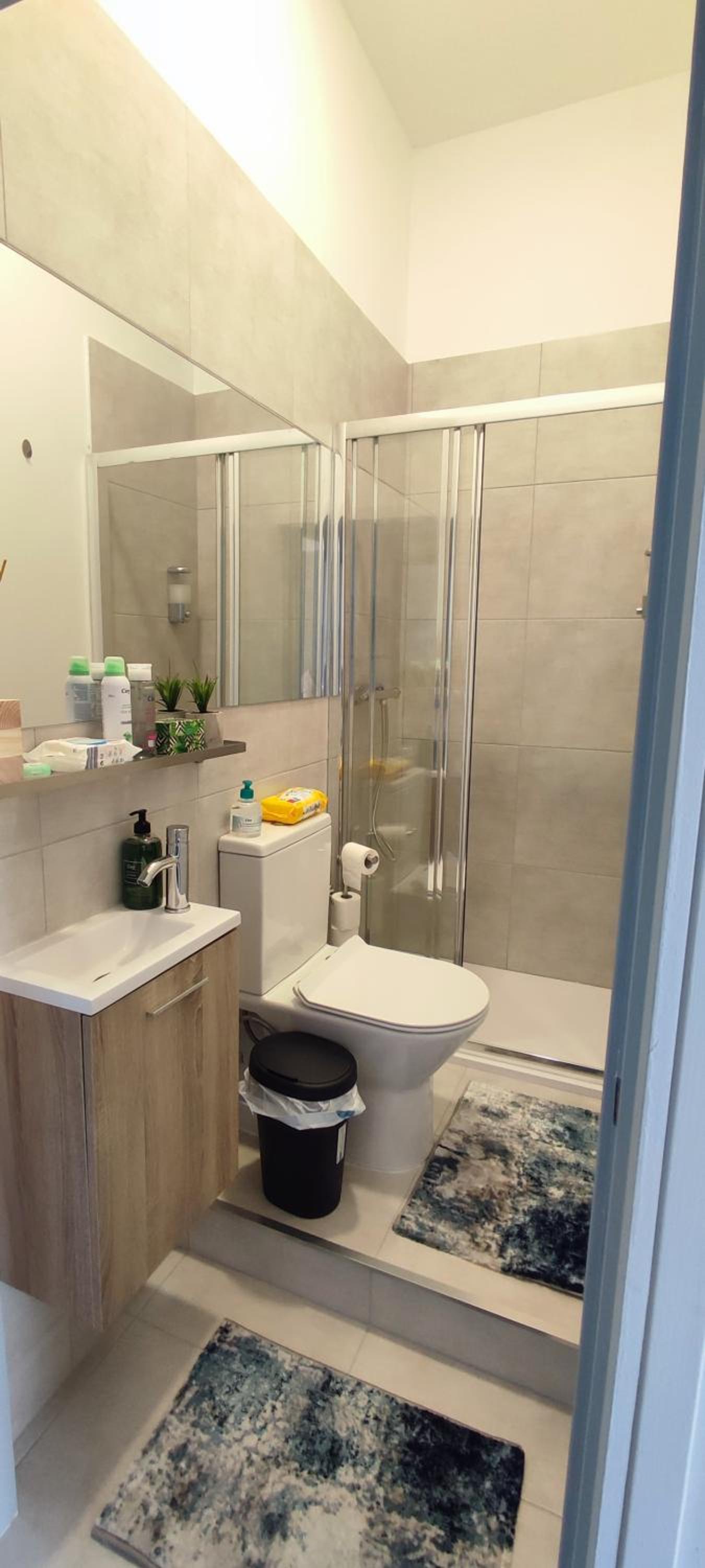Double Room with Private External Bathroom - Photo 12
