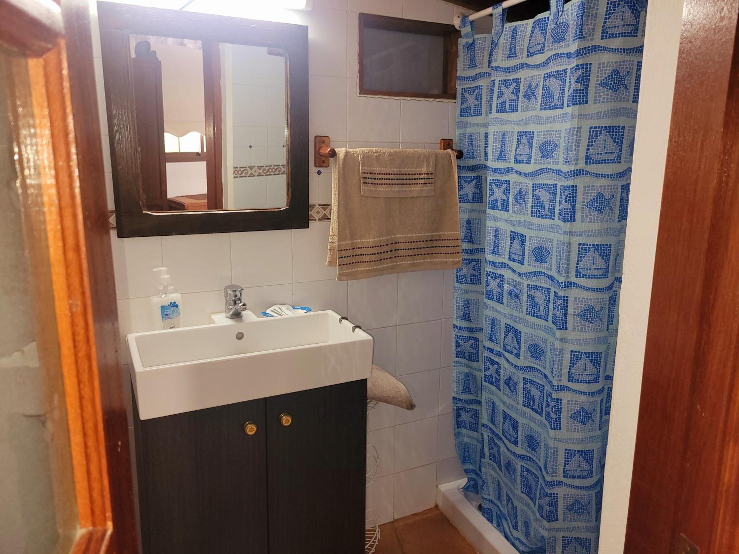 Studio Apartment with Balcony photo 3