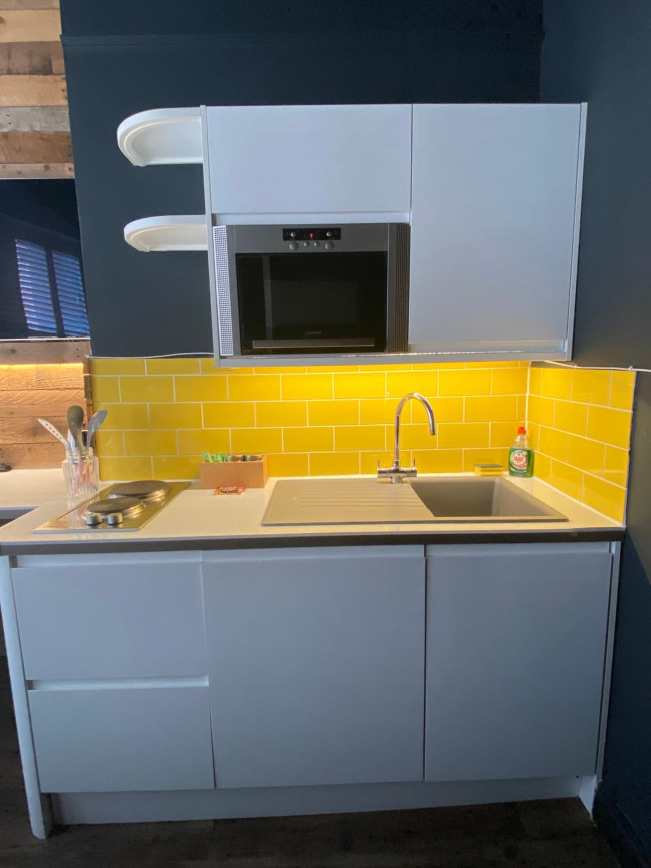 One-Bedroom Apartment - Photo 13