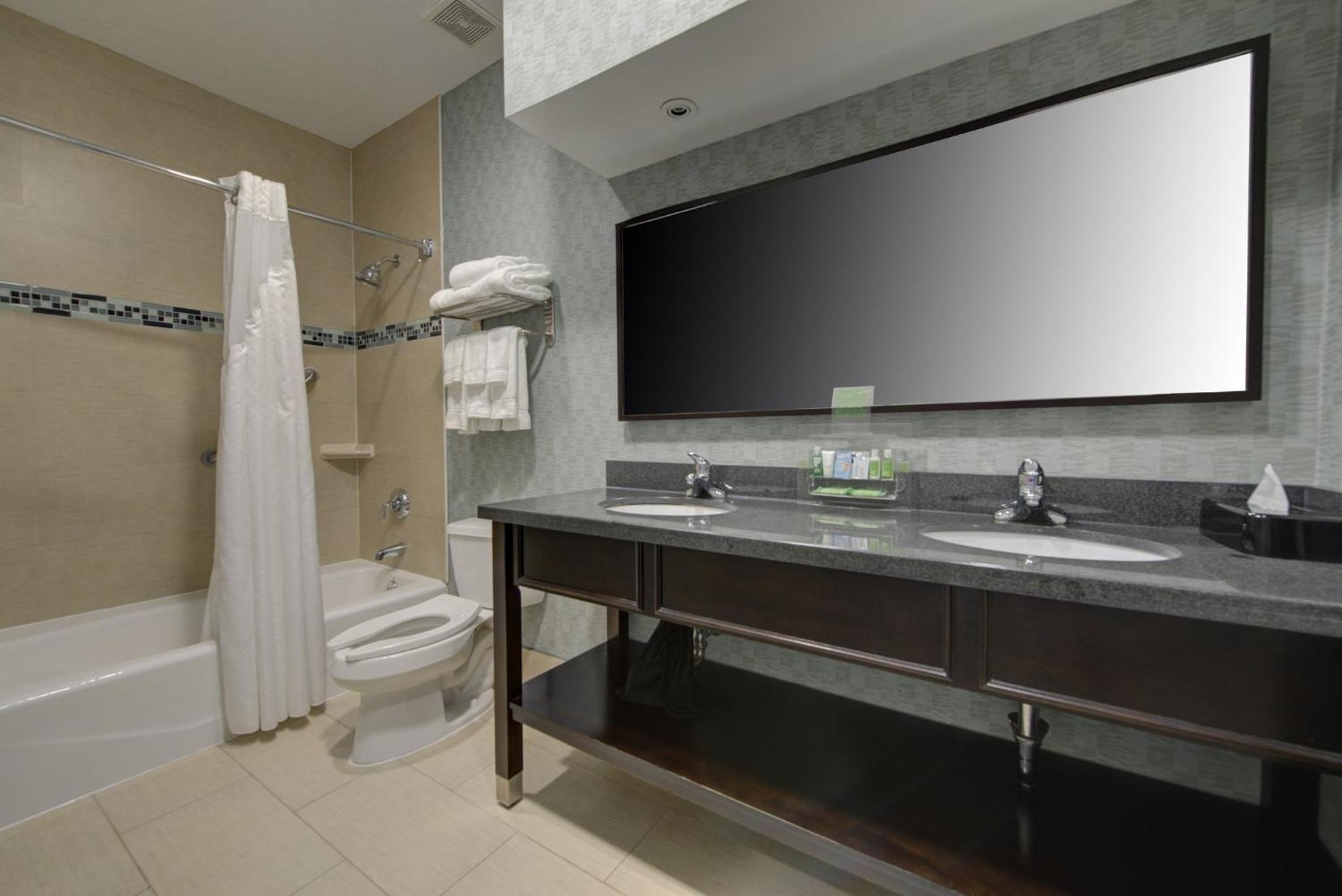 Premium King Room - Top Floor - Photo 2