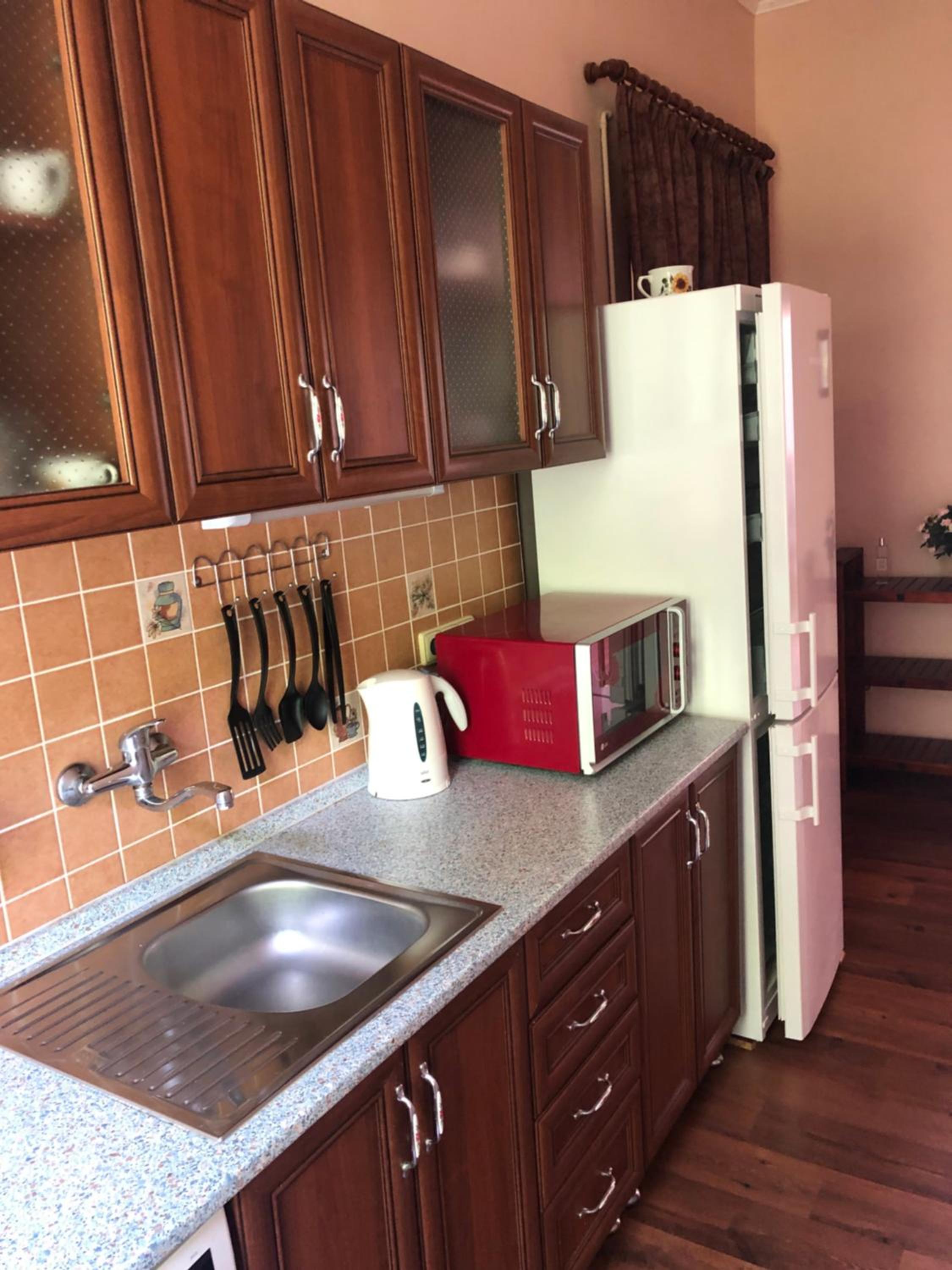 Two-Bedroom Apartment - Photo 4