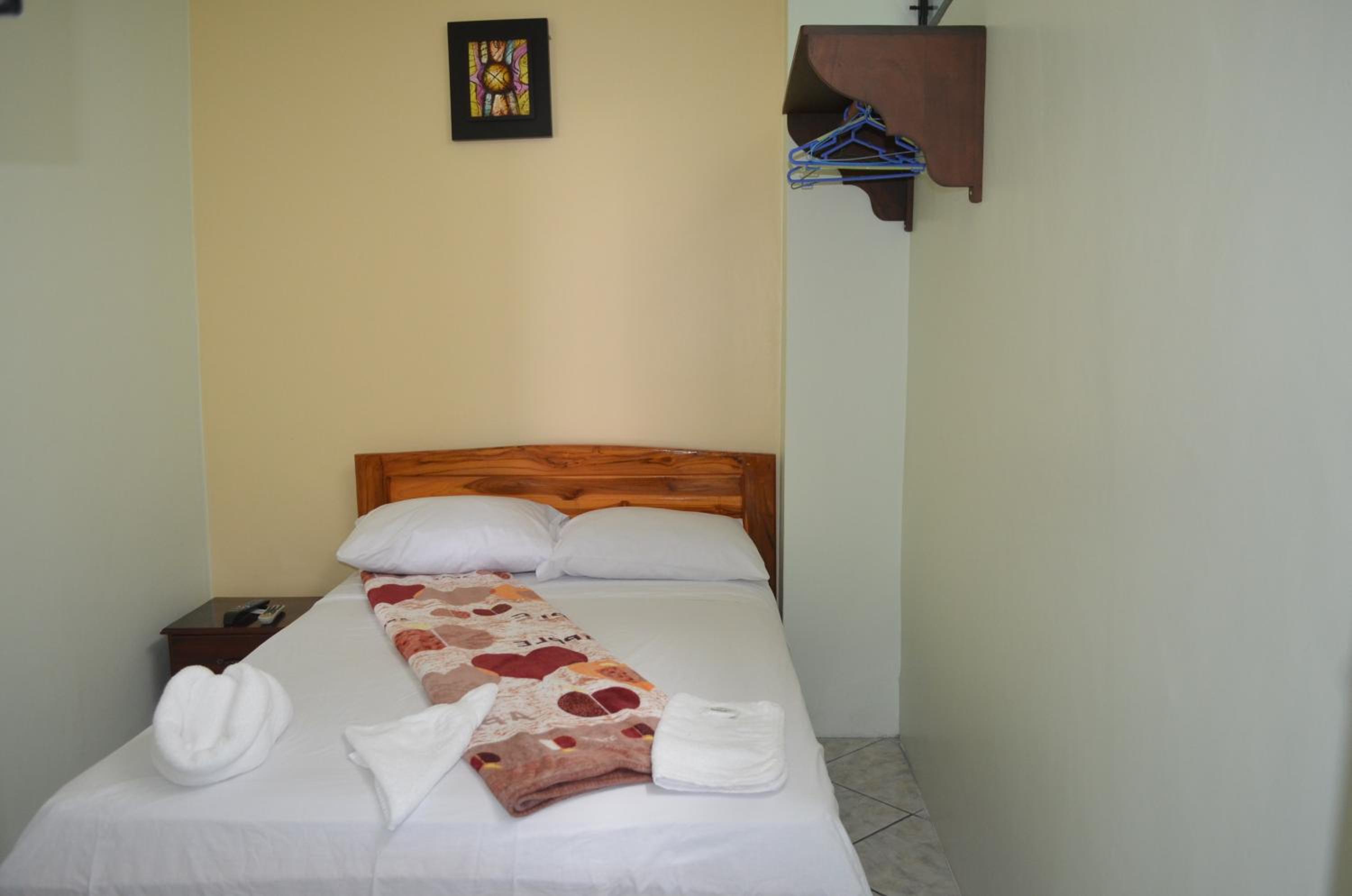 Deluxe Queen Room photo 3
