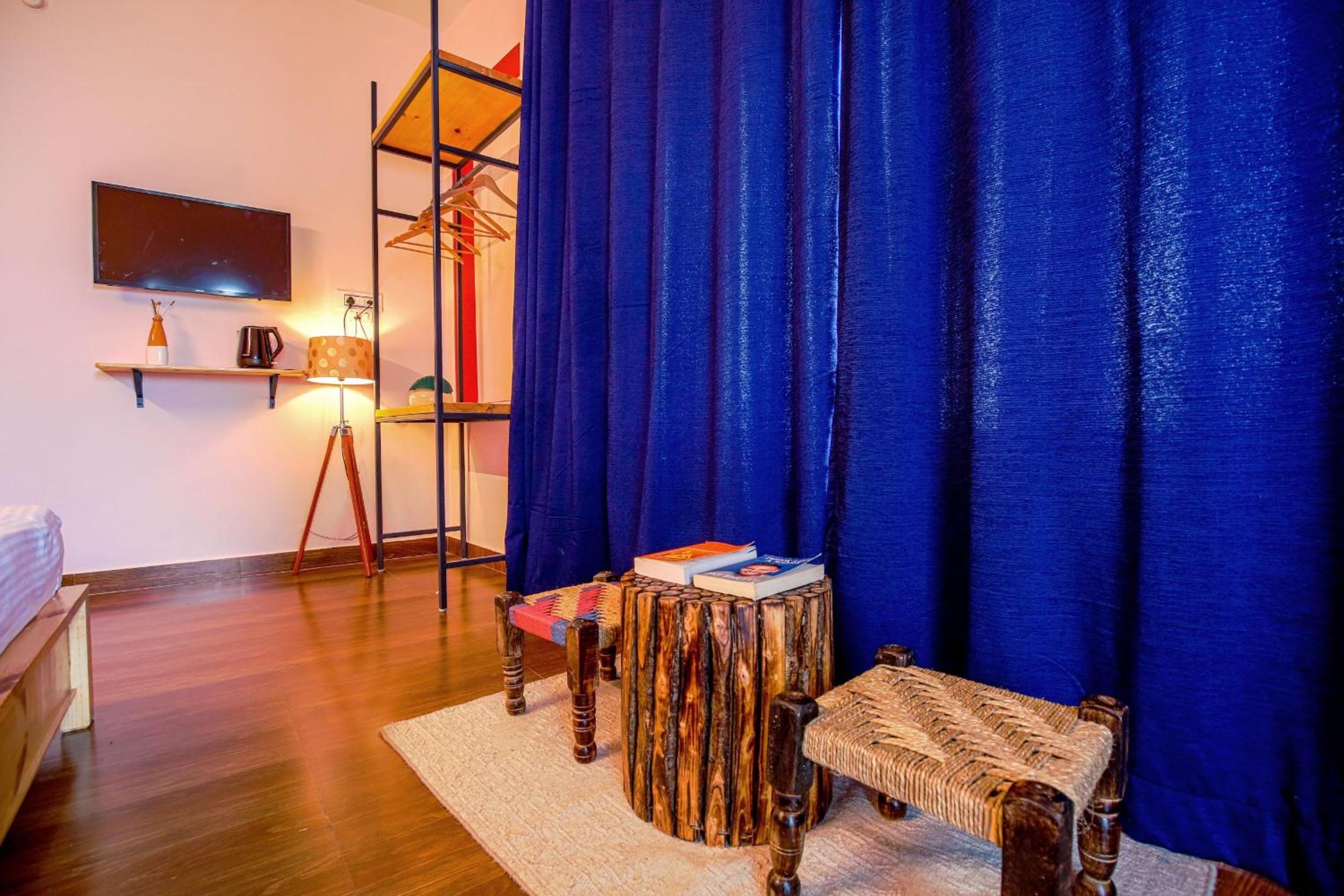 Apartment with Mountain View - Photo 10
