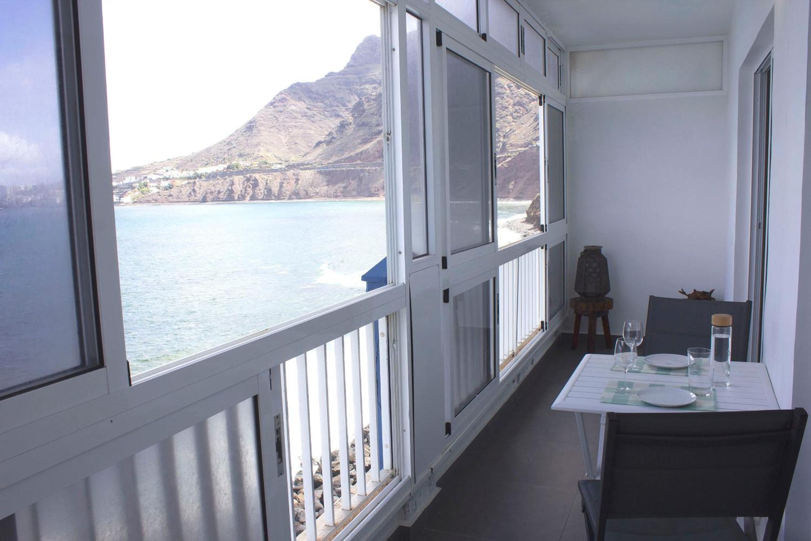 Apartment with Sea View photo 2