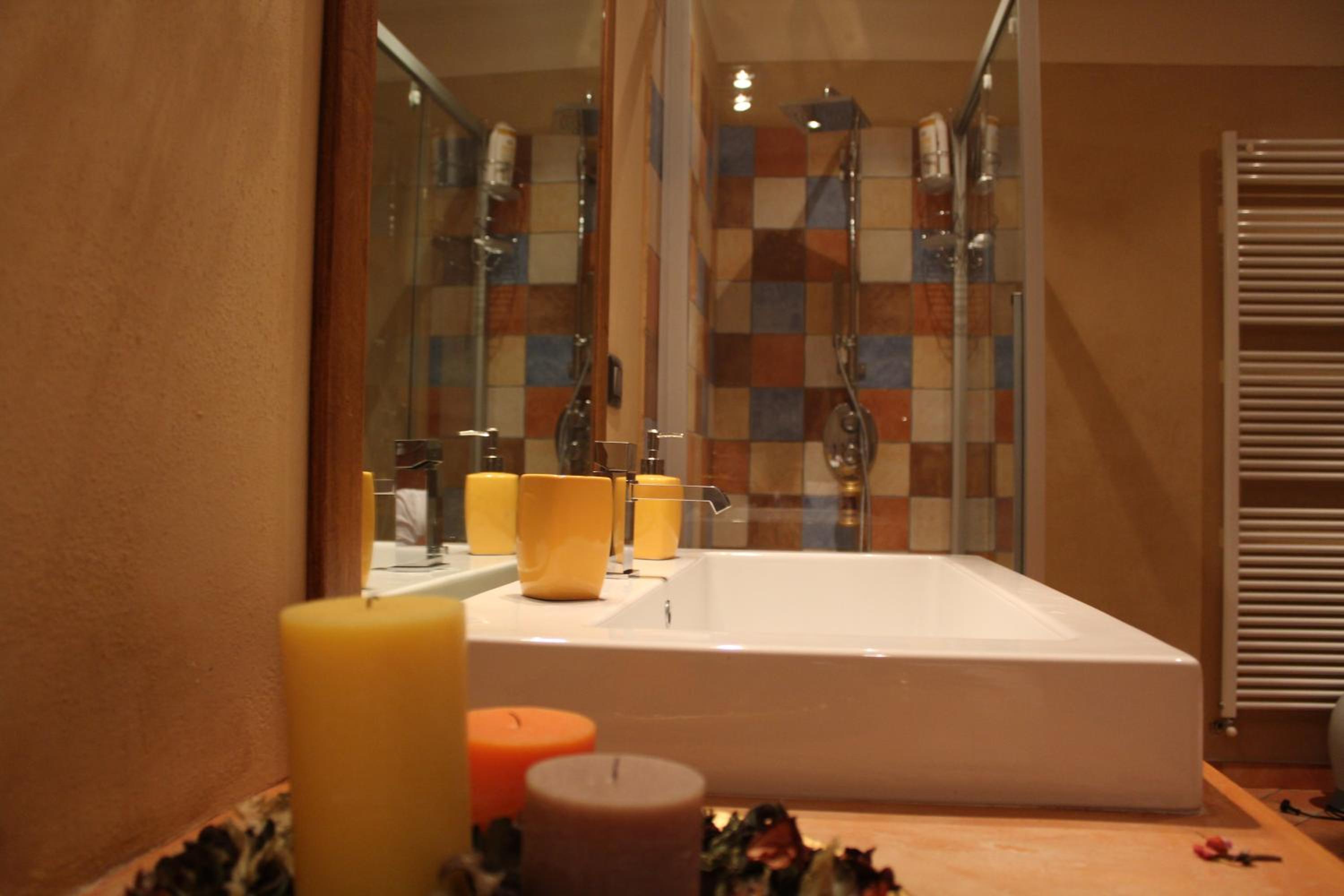 Double Room with Private External Bathroom photo 3