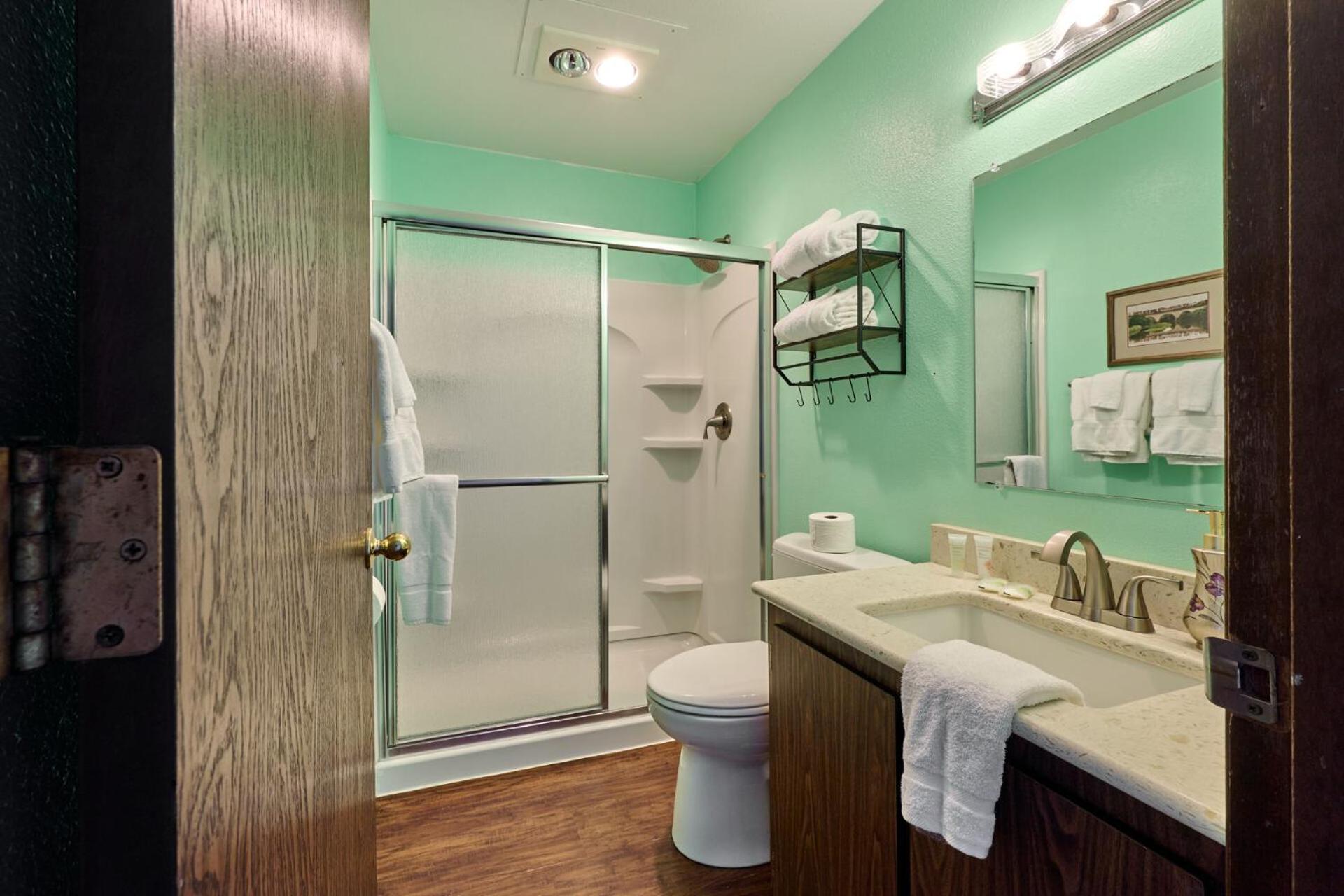 Queen Suite photo 3