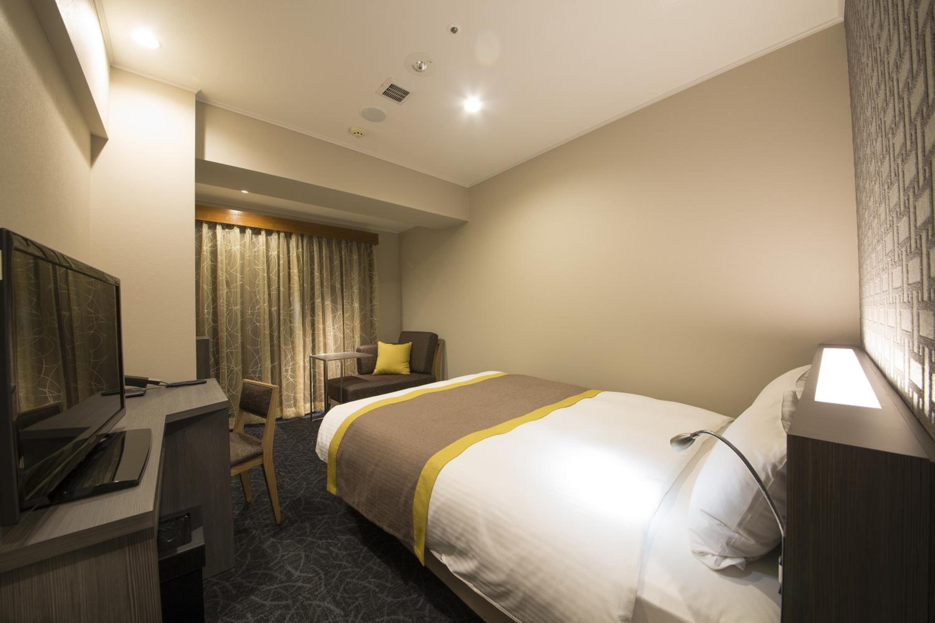 Double Room - Non-Smoking  photo 2
