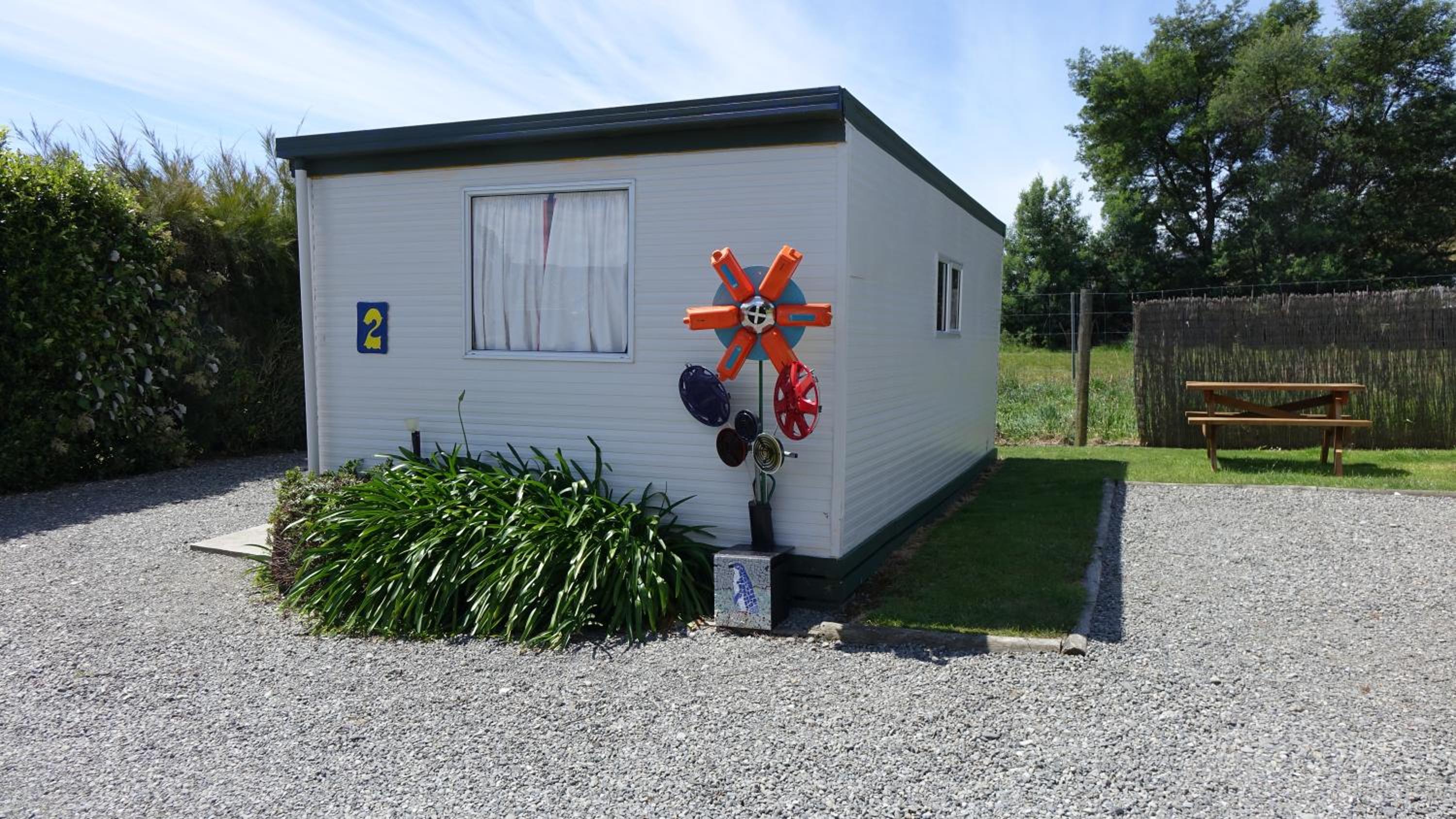 Kitchenette Cabin with External shared Bathroom photo 1