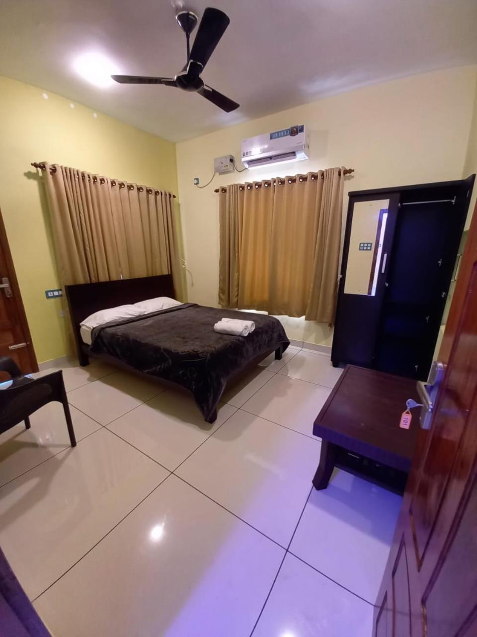 Deluxe Double Room photo 3