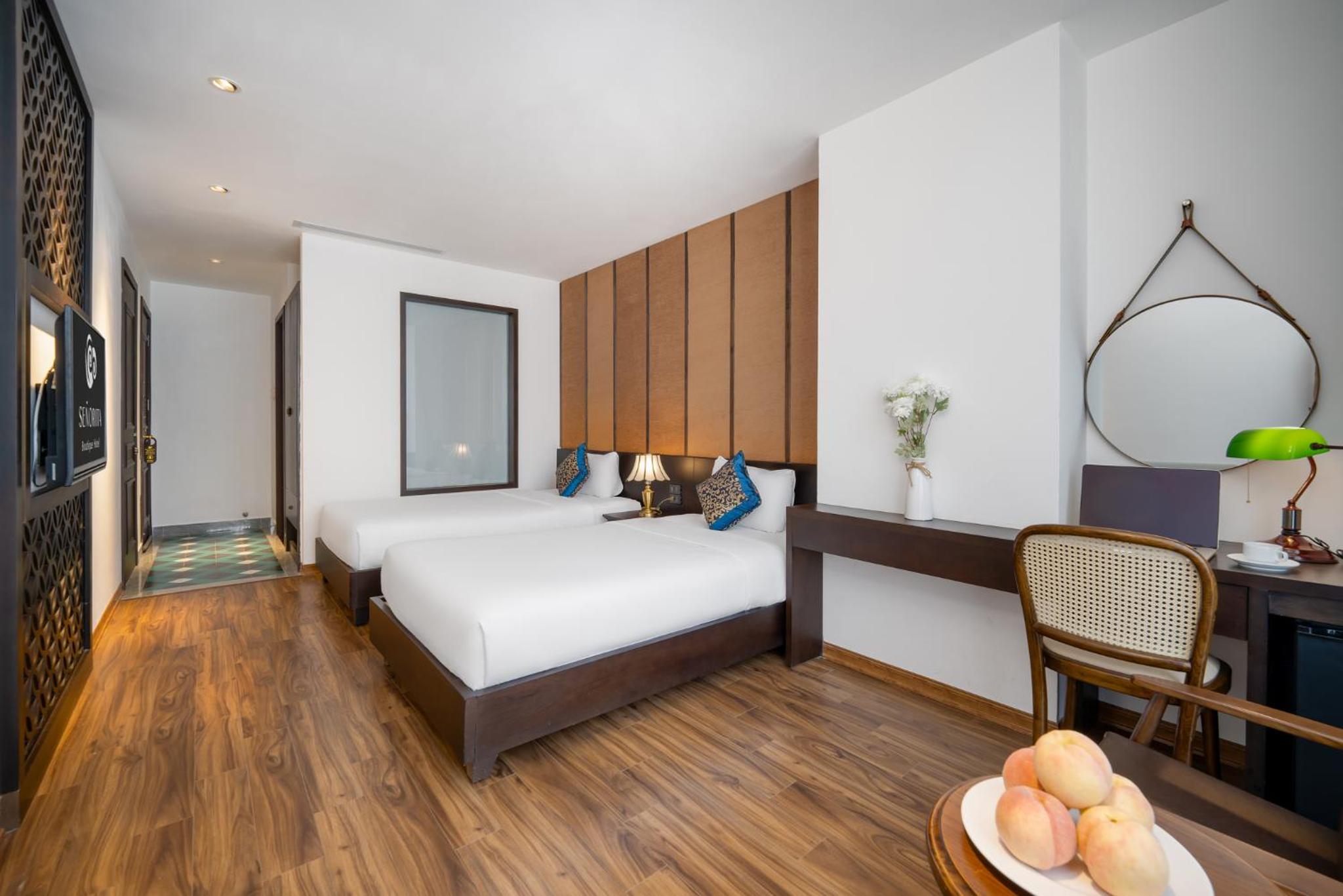 Deluxe Twin Room with Balcony - Photo 4