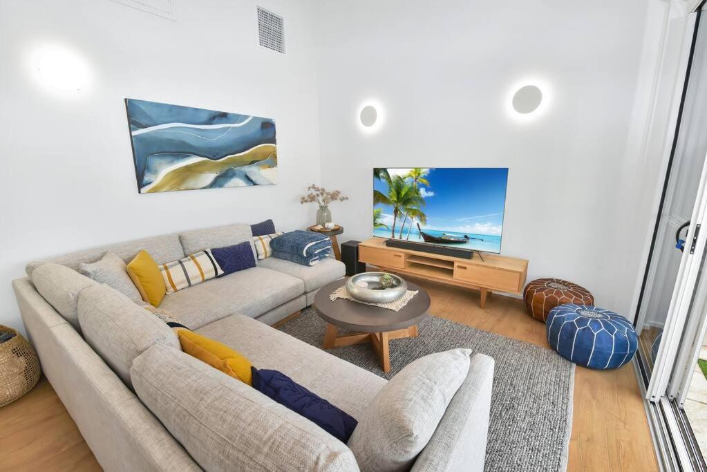 Three-Bedroom House photo 1
