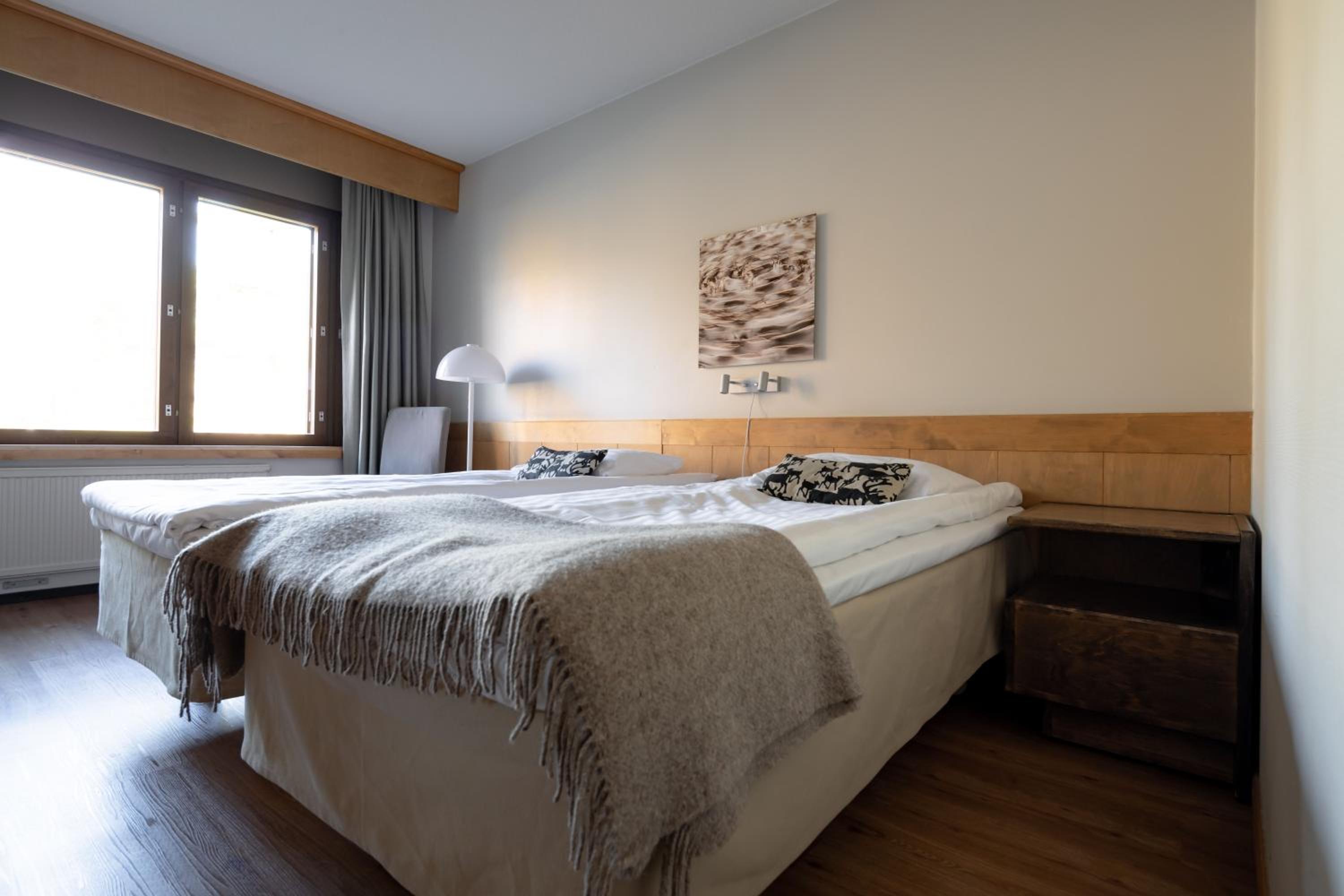 Superior Double or Twin Room with Lake View photo 2