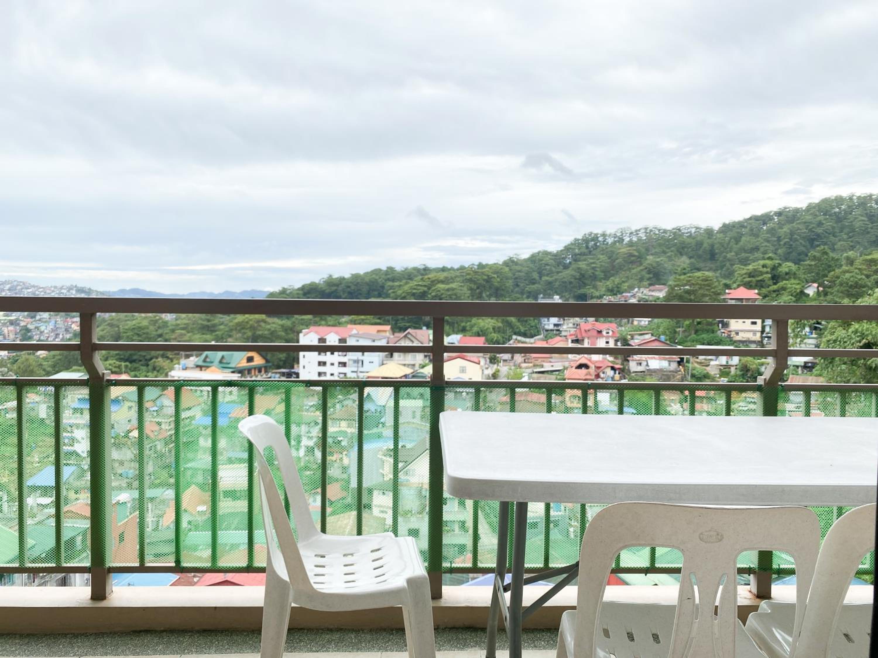 Apartment with Mountain View - Photo 69