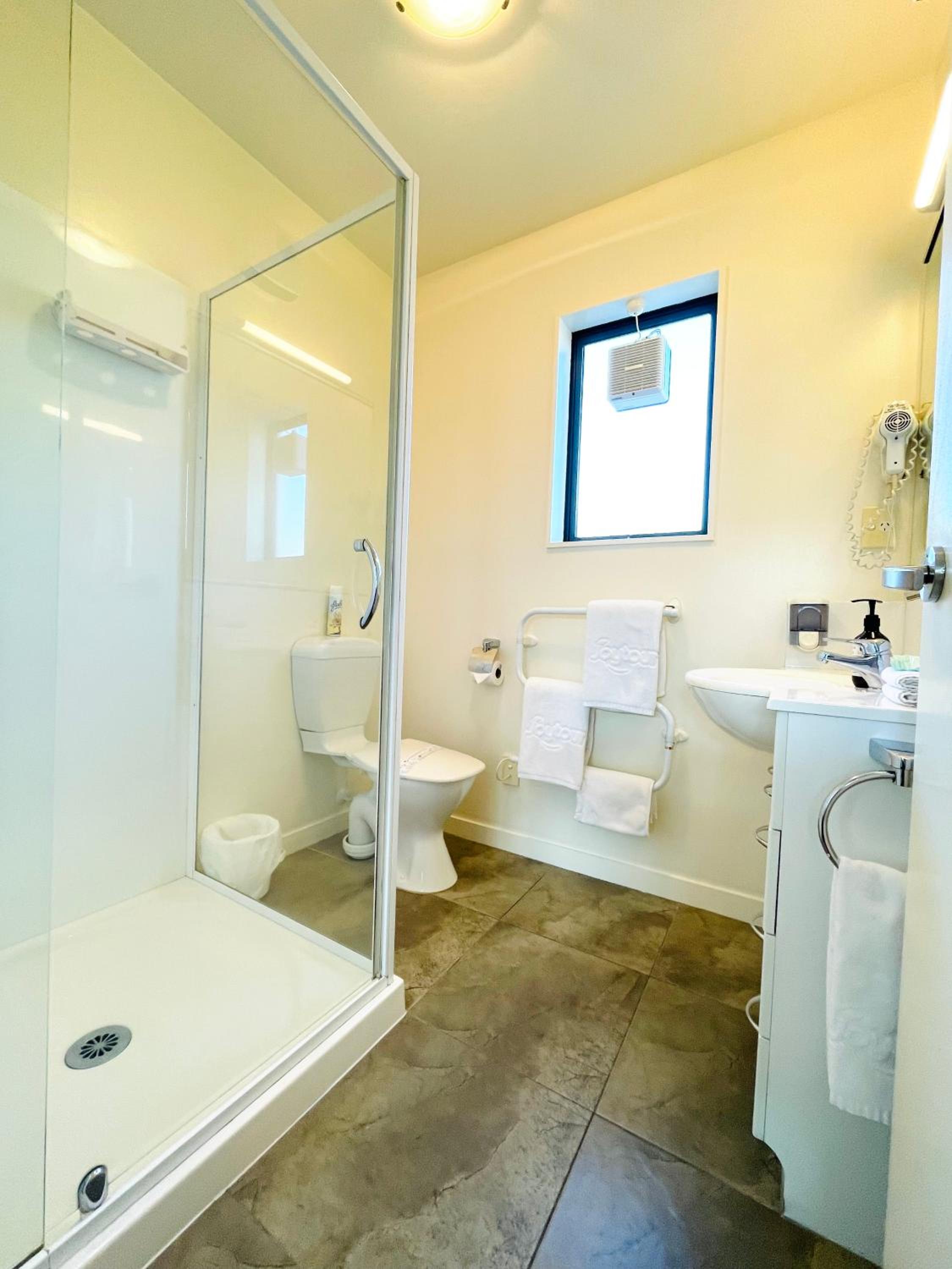 Two-Bedroom Apartment - Photo 3