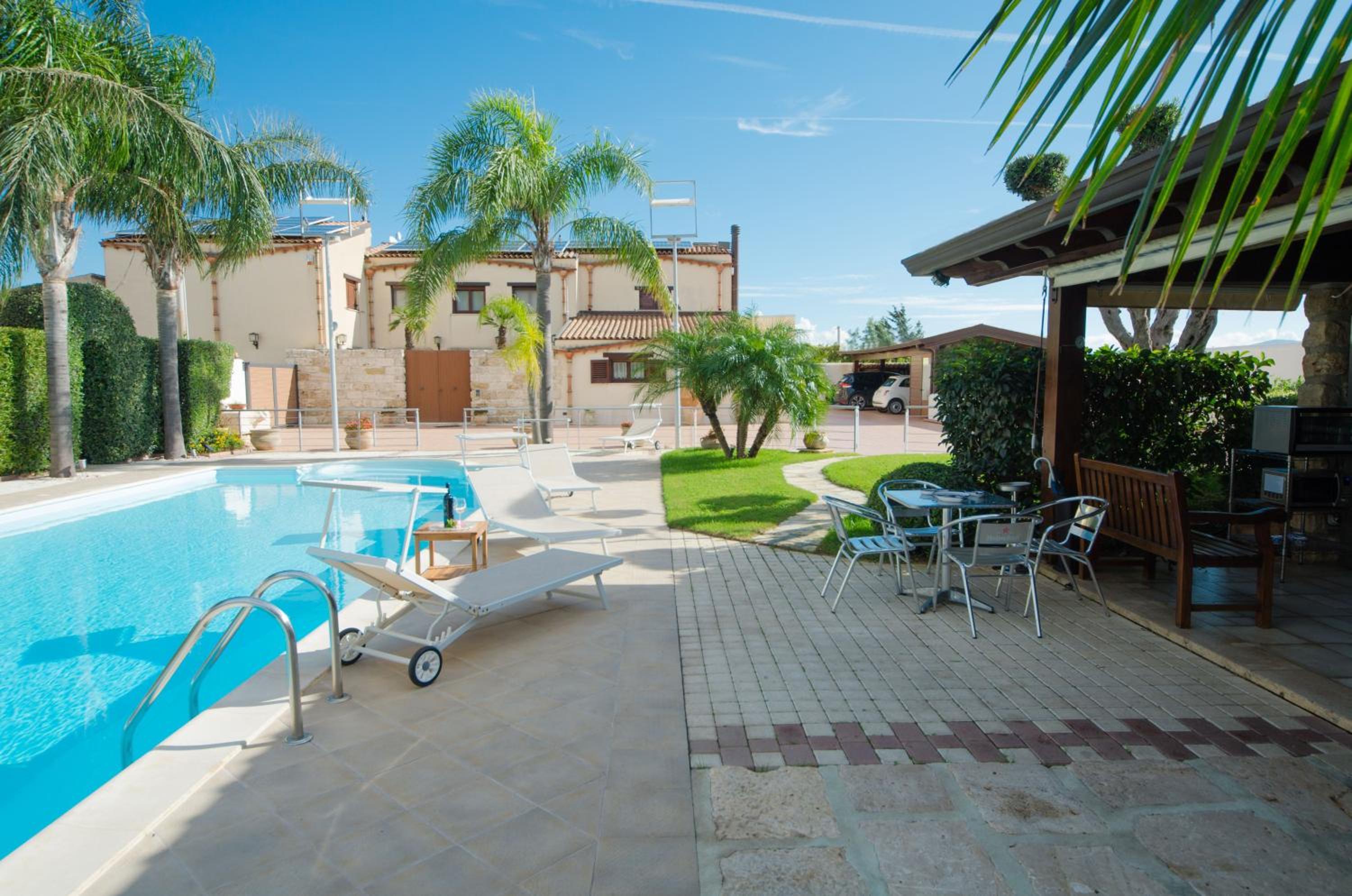 Villa with Private Pool photo 2
