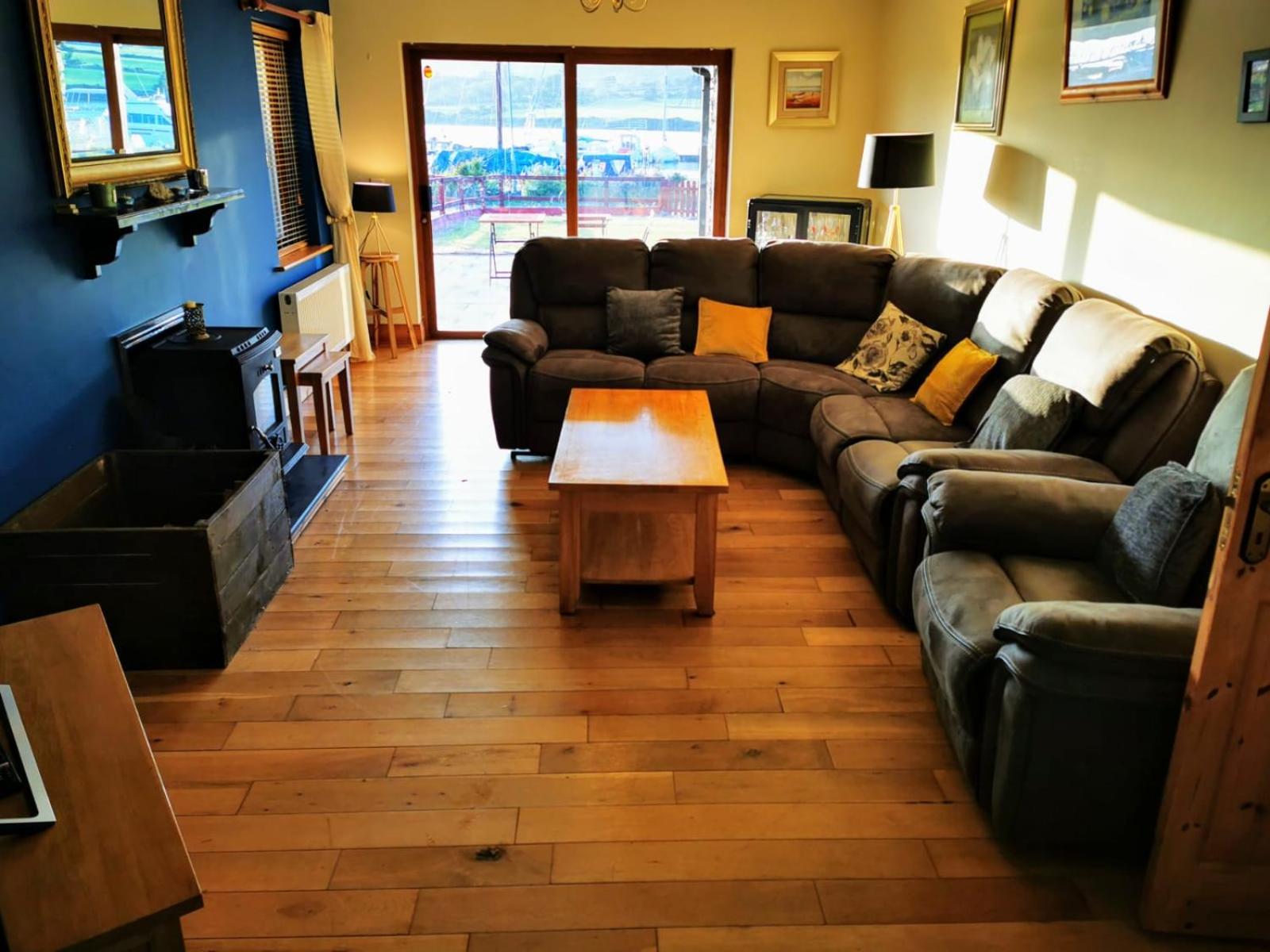 Four-Bedroom House photo 2