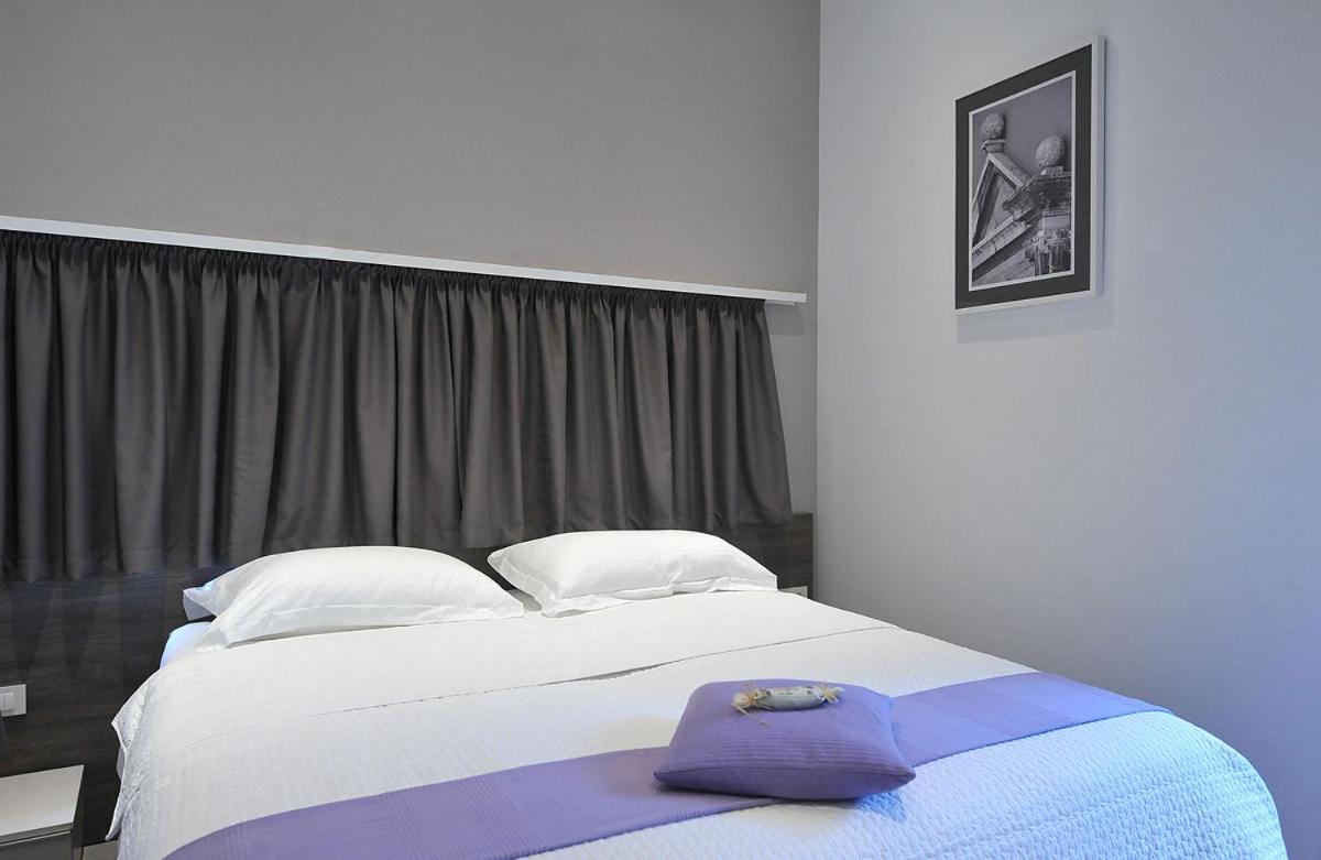 Deluxe Double Room - Photo 1