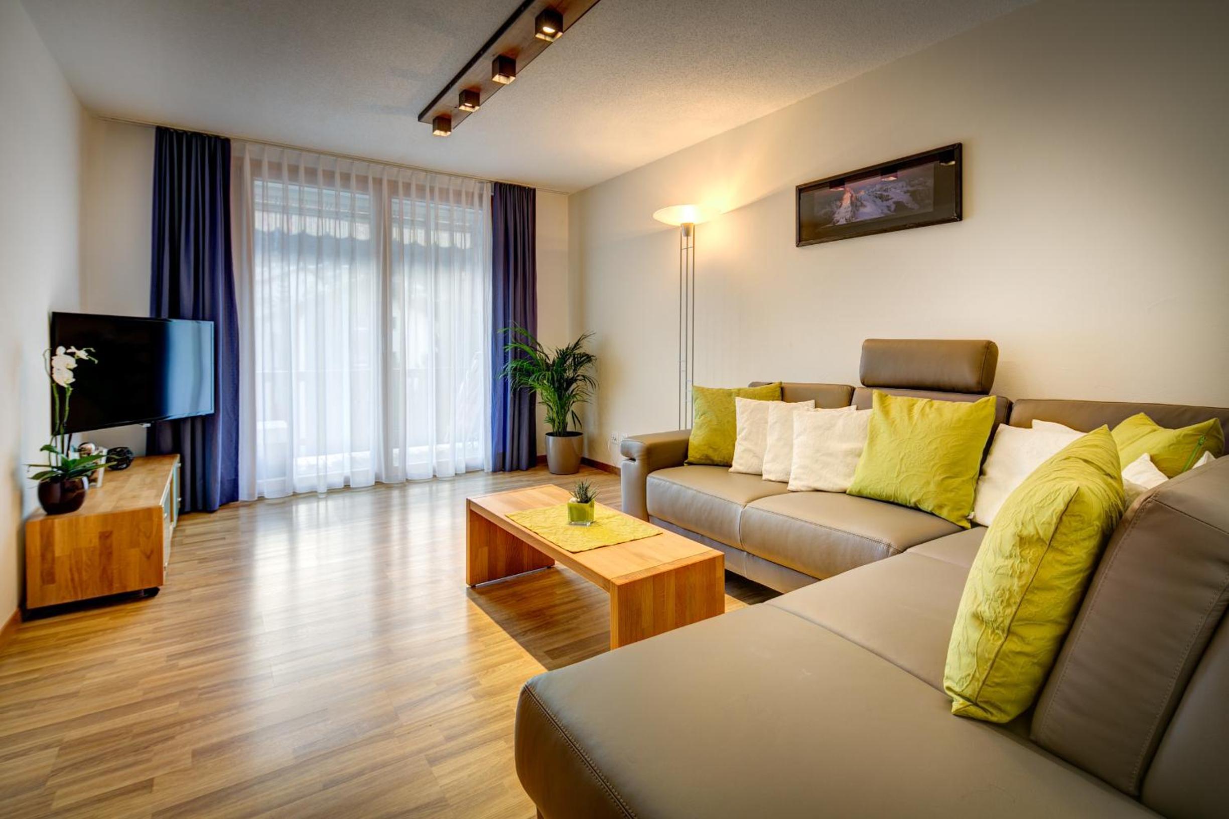 Apartment (4 Adults)