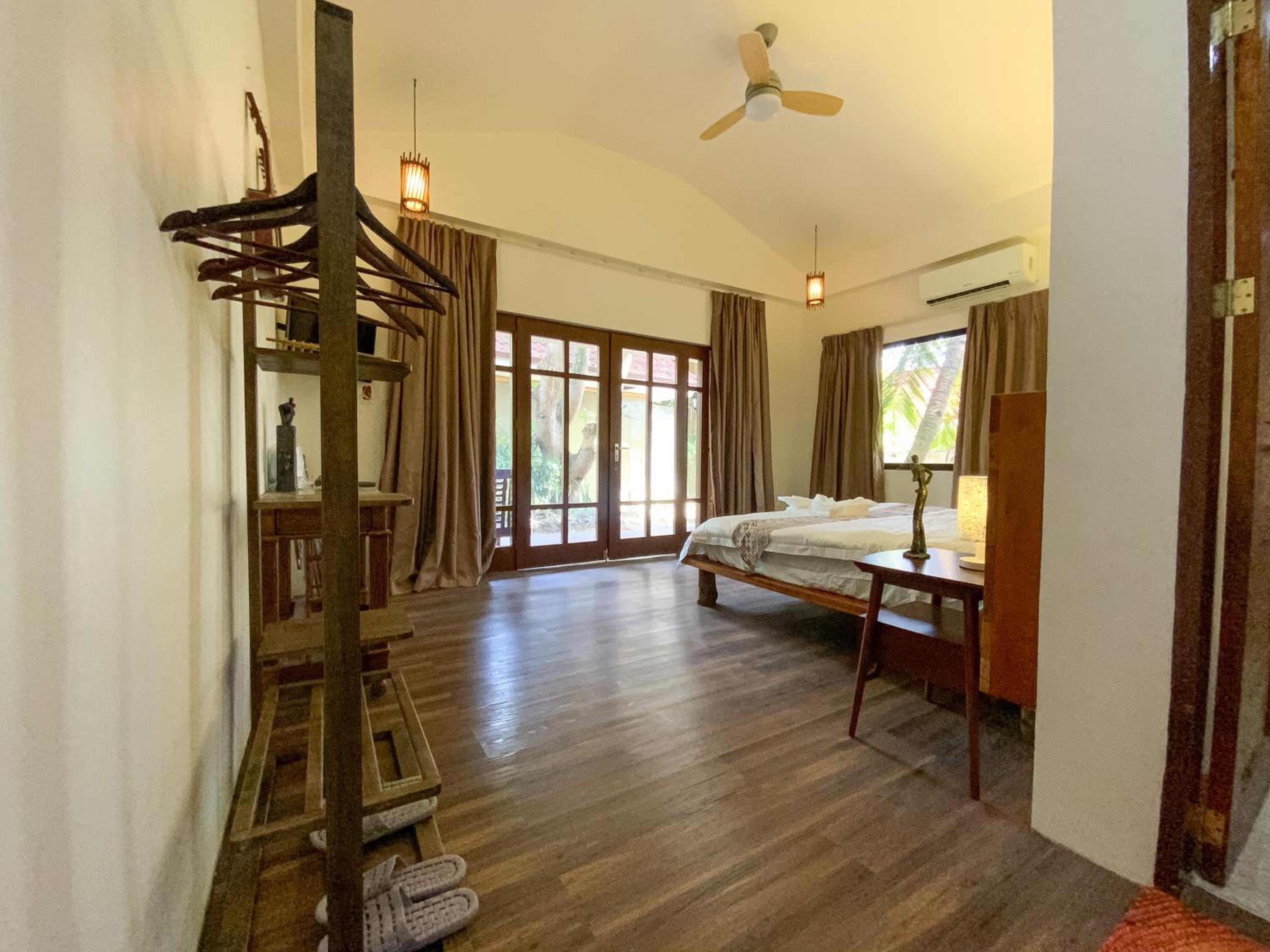 King Room with Garden View - Photo 15