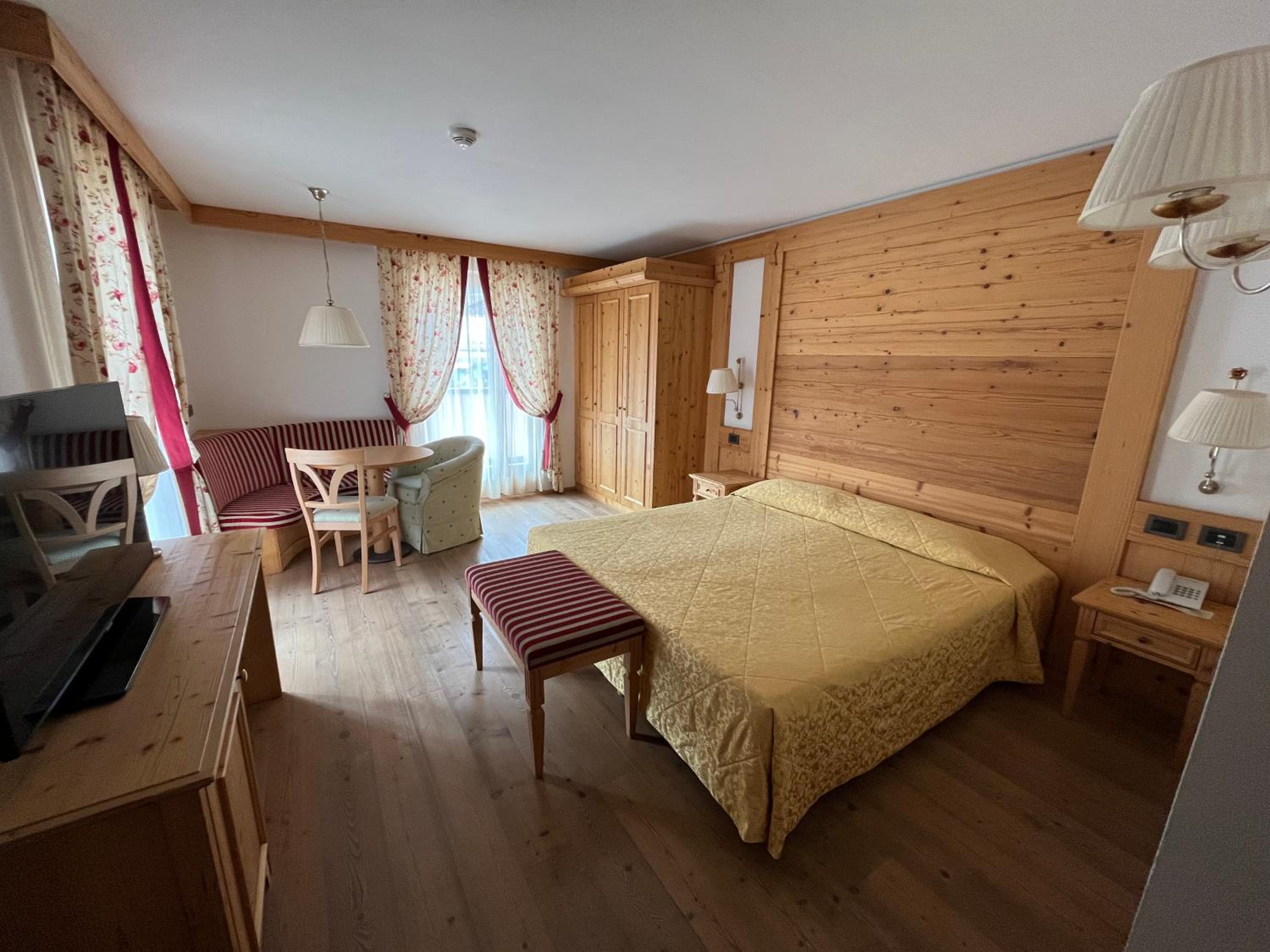 Superior Double Room - Photo 1