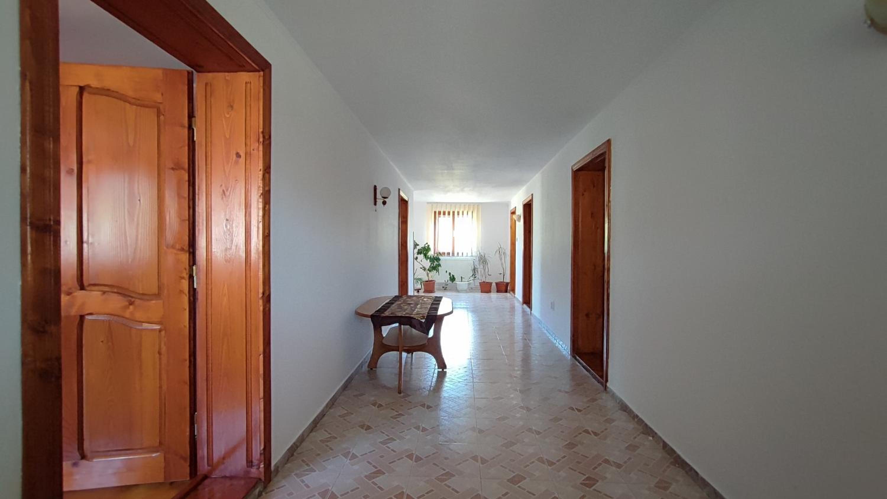 Deluxe Double Room with Balcony - Photo 7