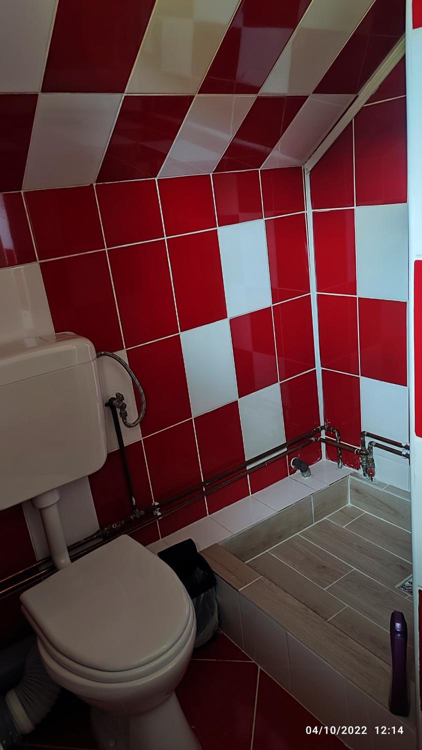 Deluxe Double Room with Shower - Photo 4