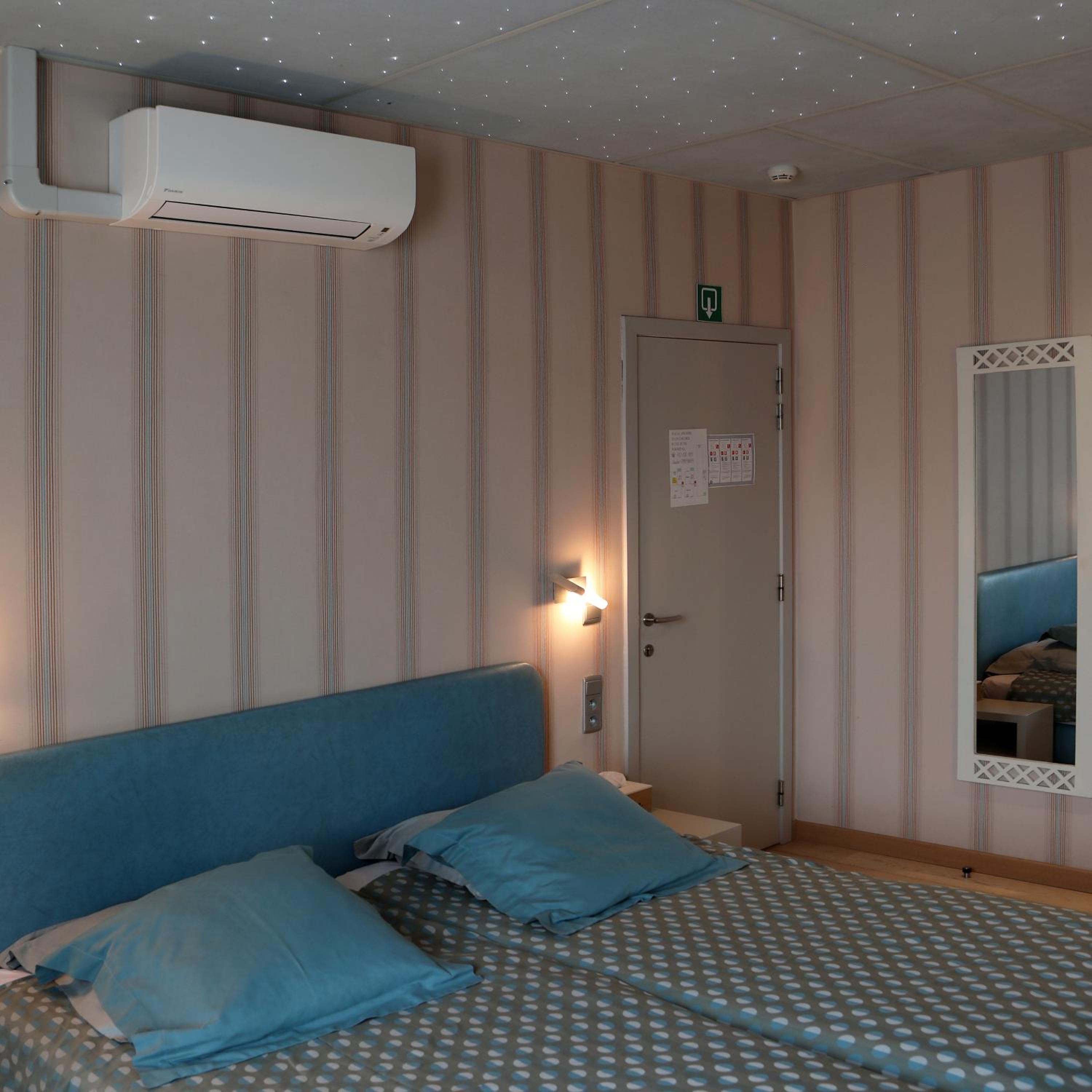 Double or Twin Room with Private Bathroom photo 1
