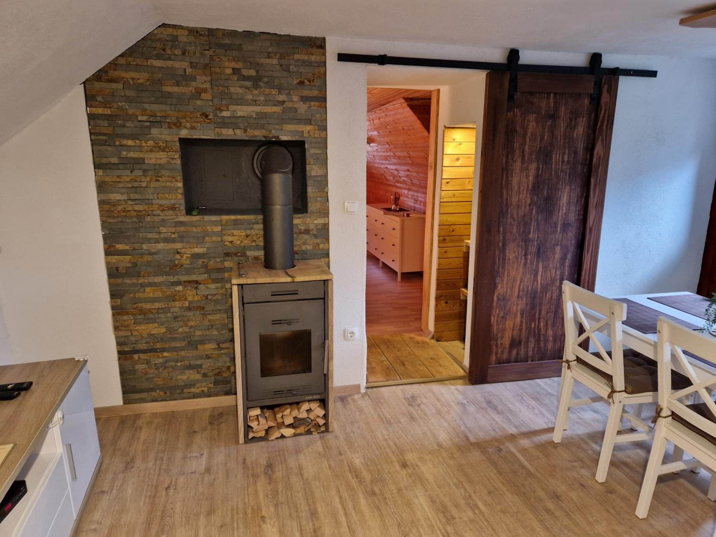 One-Bedroom Apartment - Photo 14