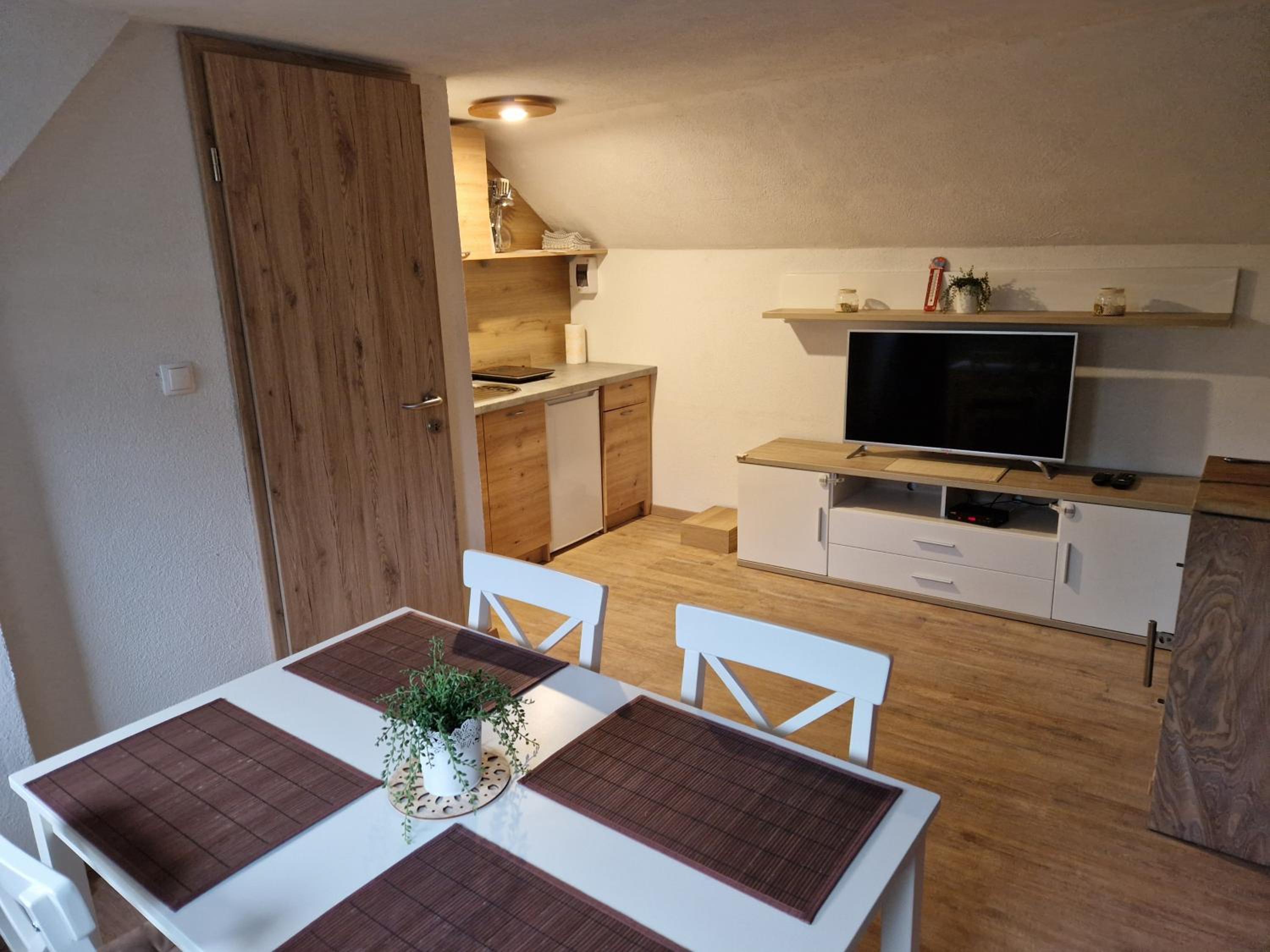 One-Bedroom Apartment - Photo 12