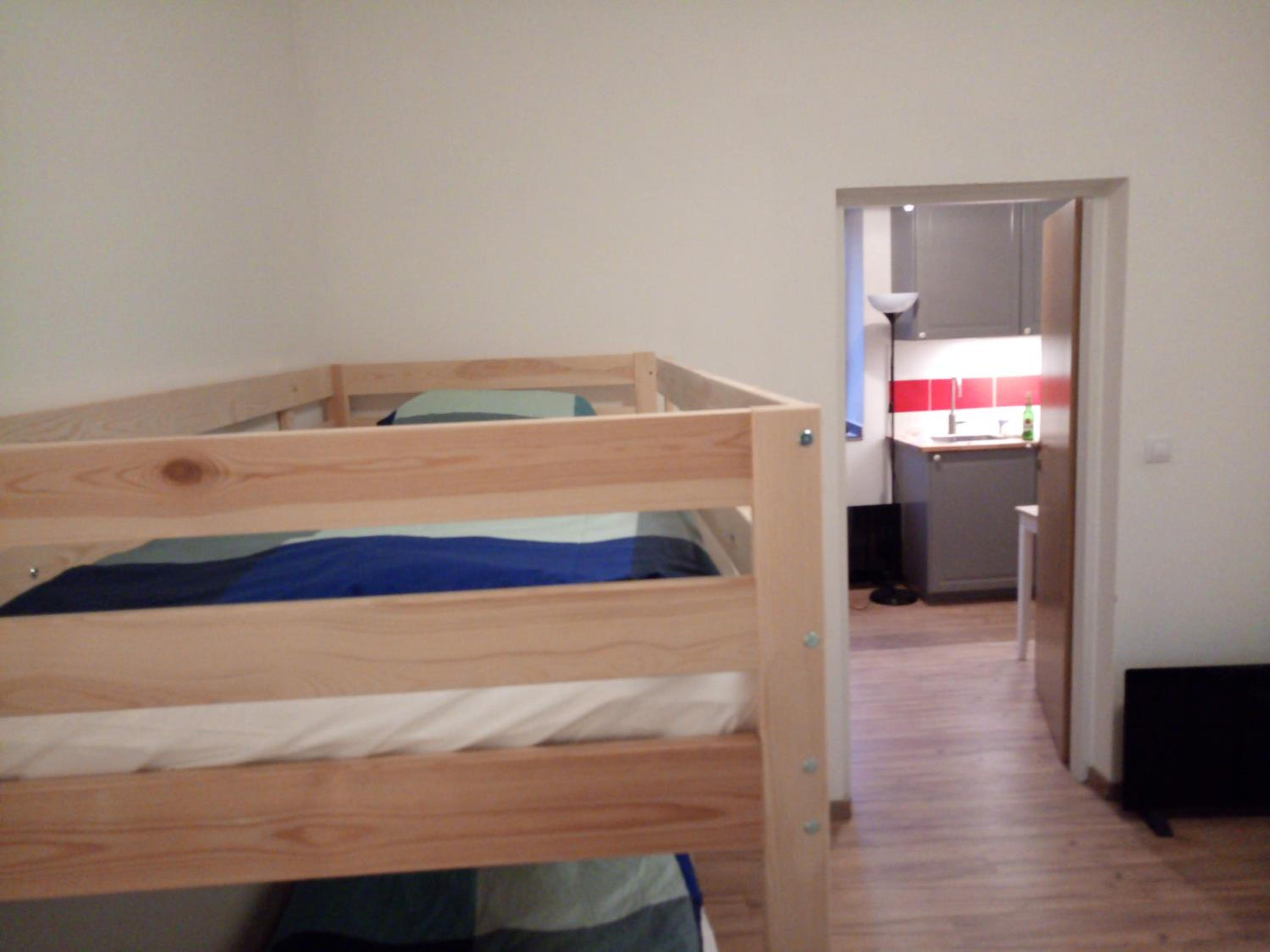 One-Bedroom Apartment photo 1
