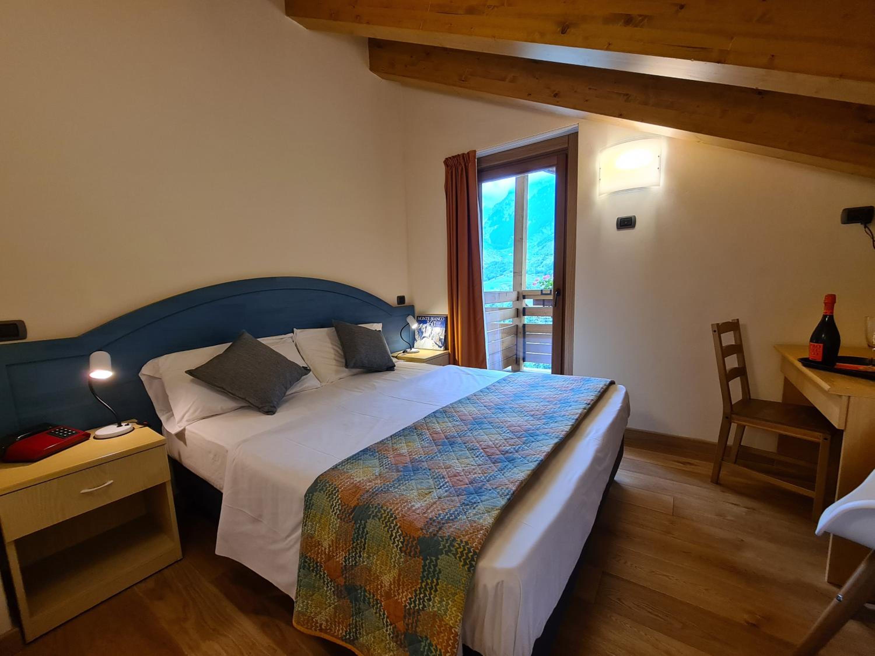 Deluxe Single Room