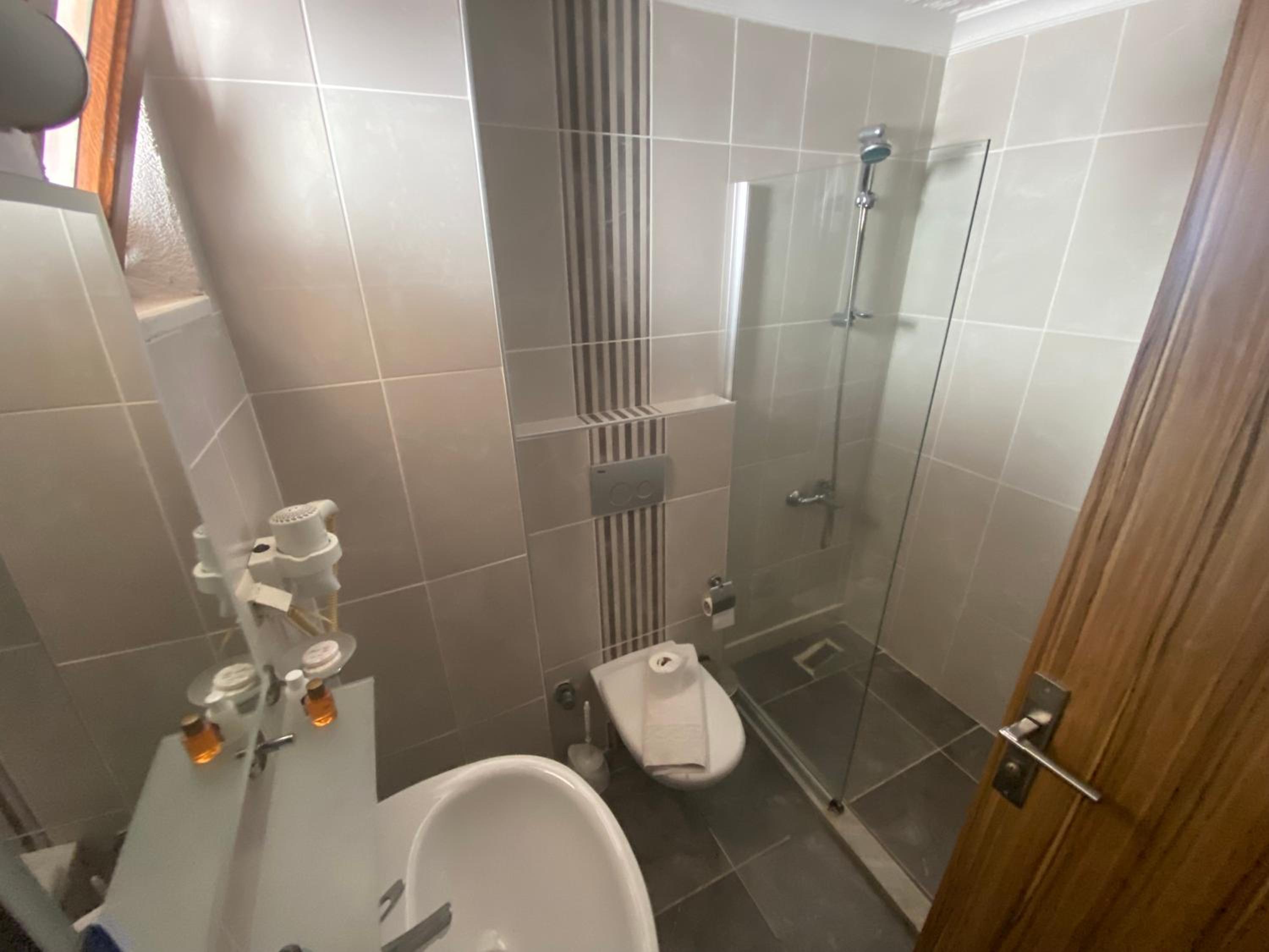 Deluxe Double Room - Photo 7