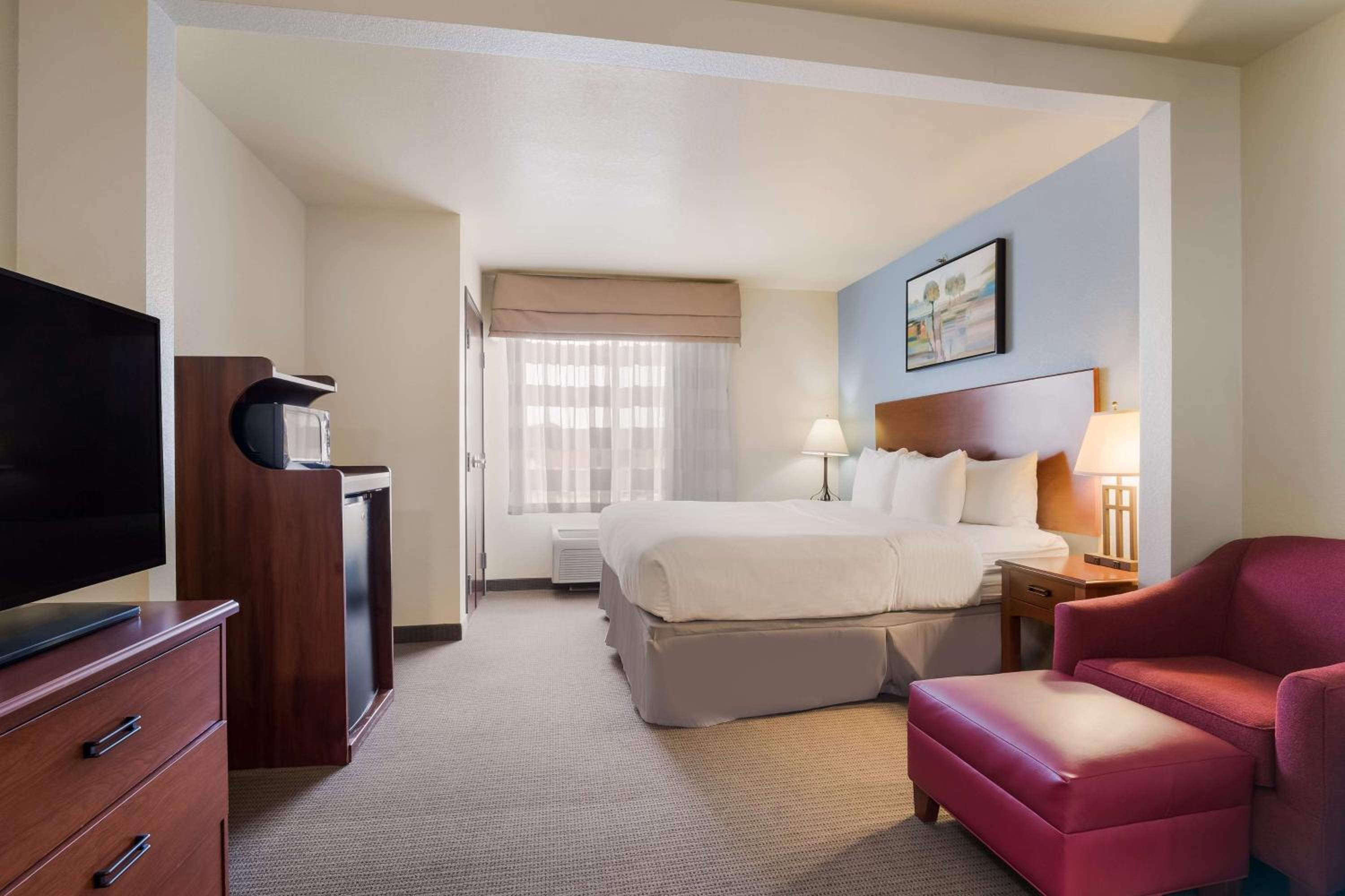 King Room with Whirlpool photo 3