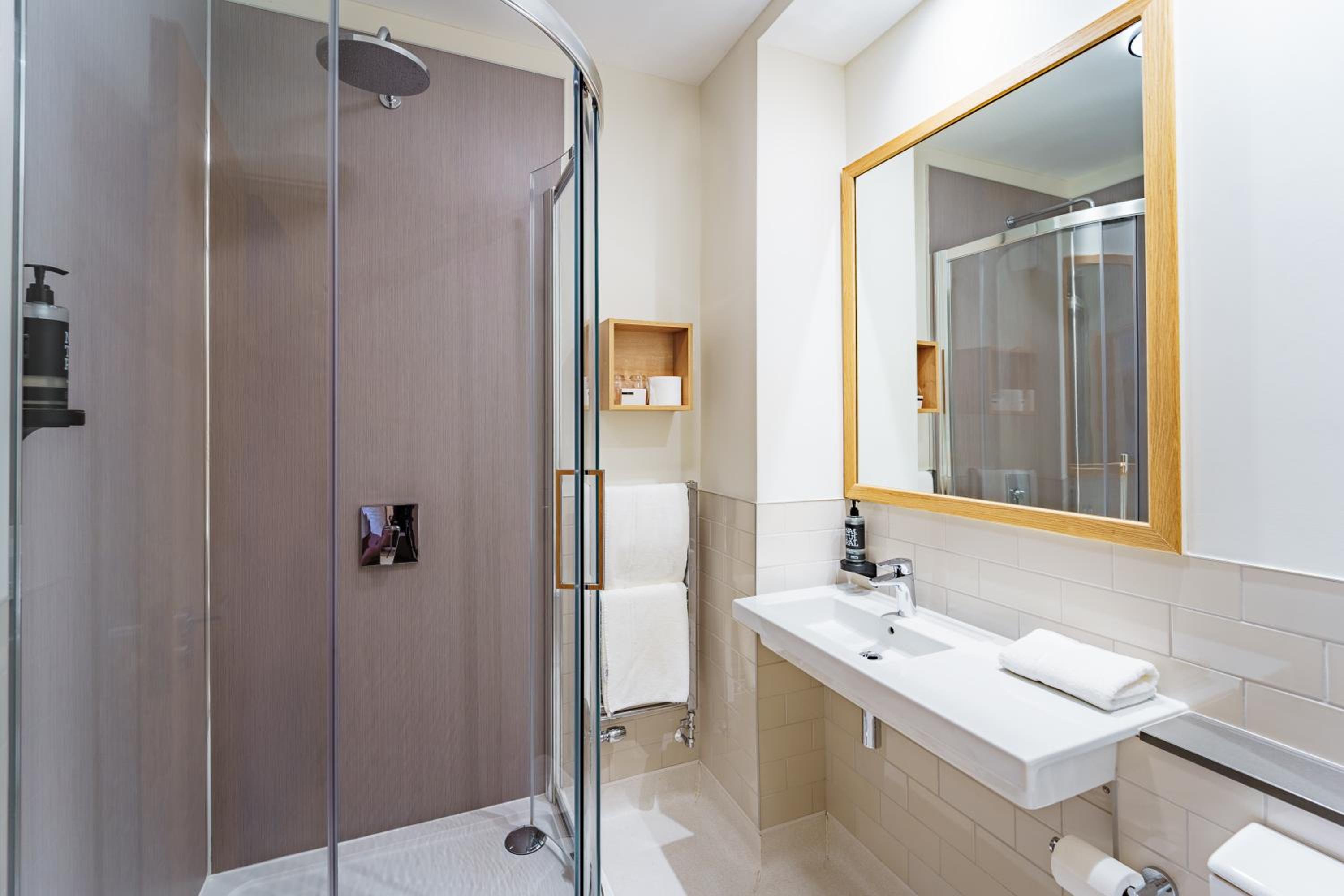 Double Room - Disability Access photo 2